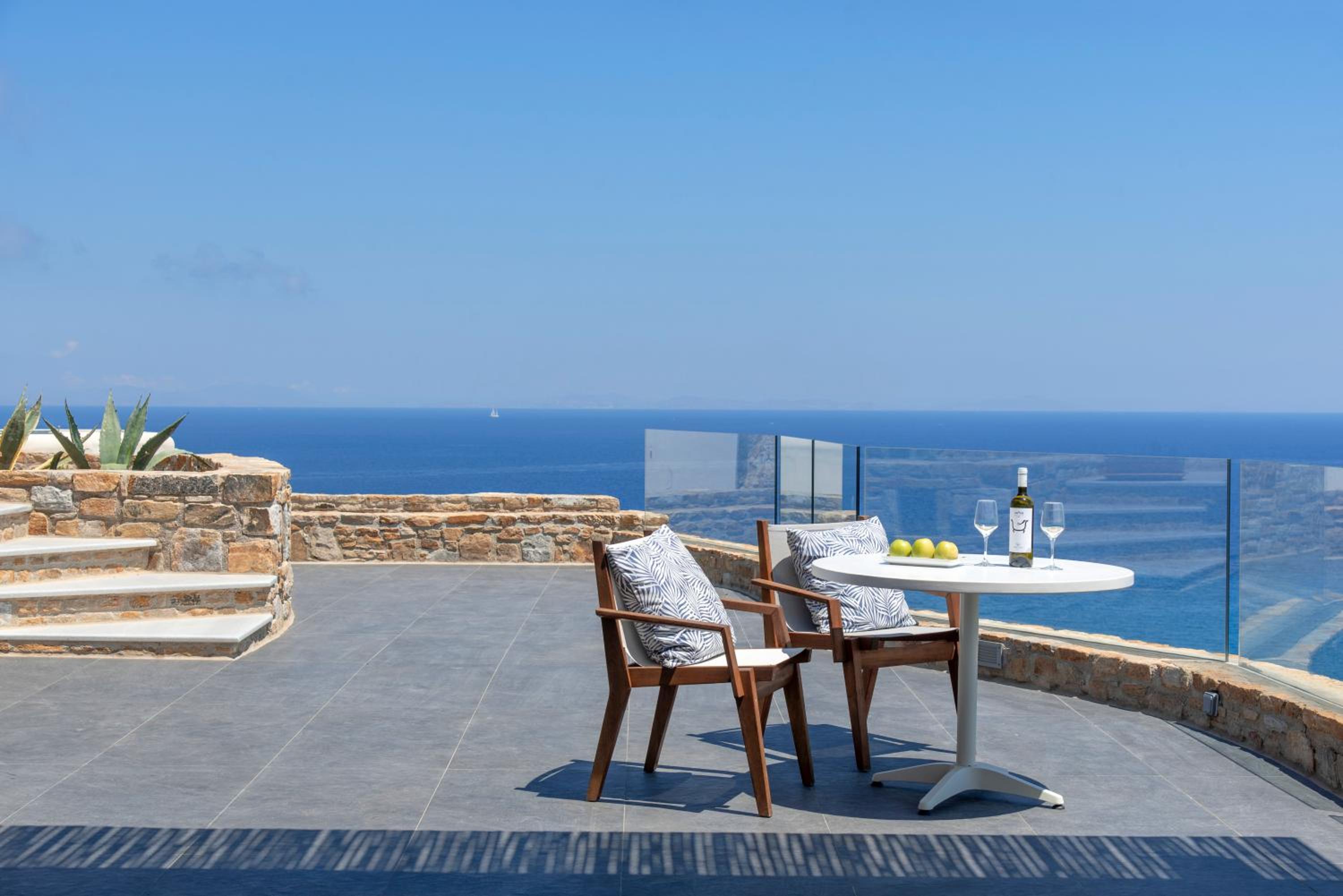 Naxos Rock Villas