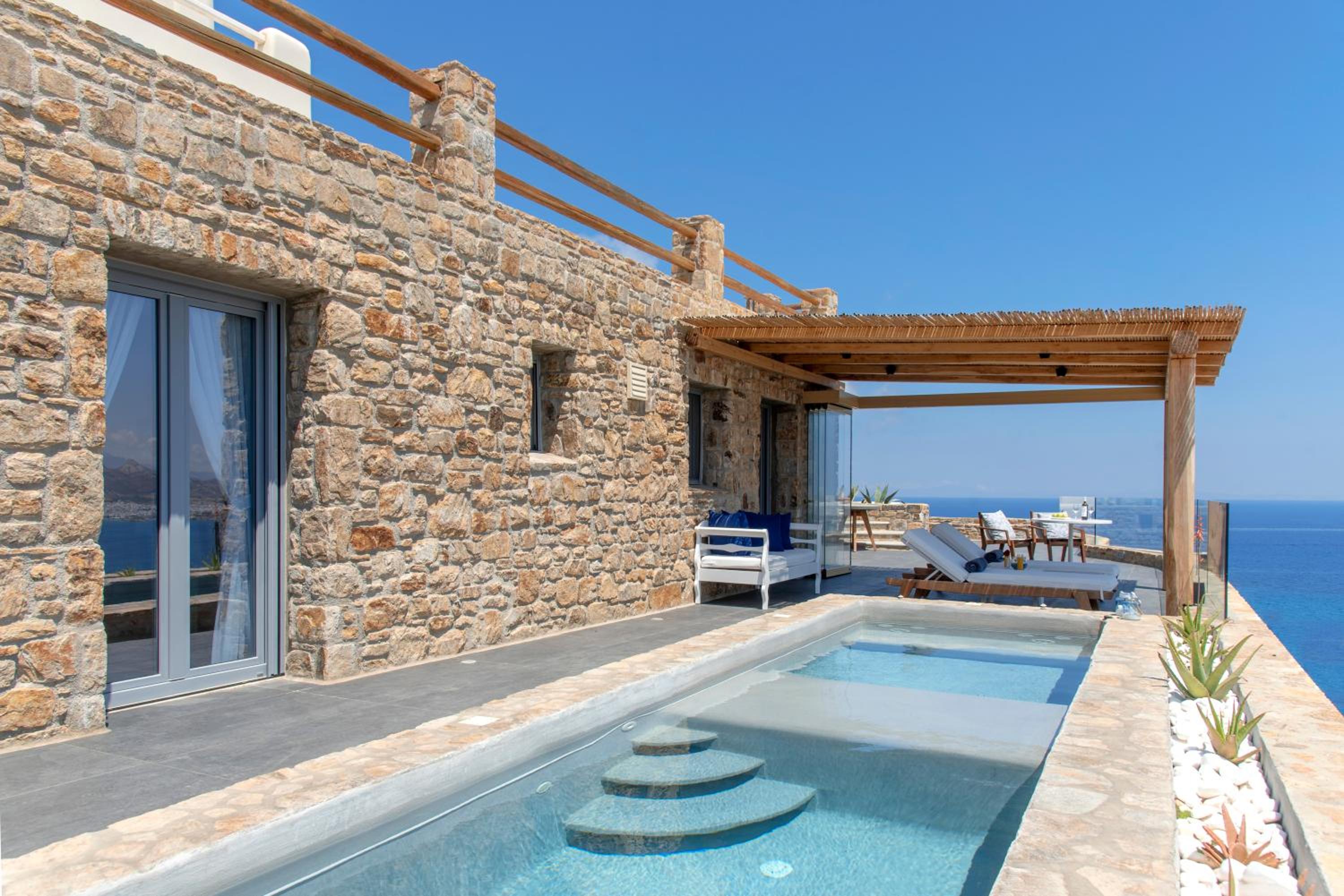 Naxos Rock Villas