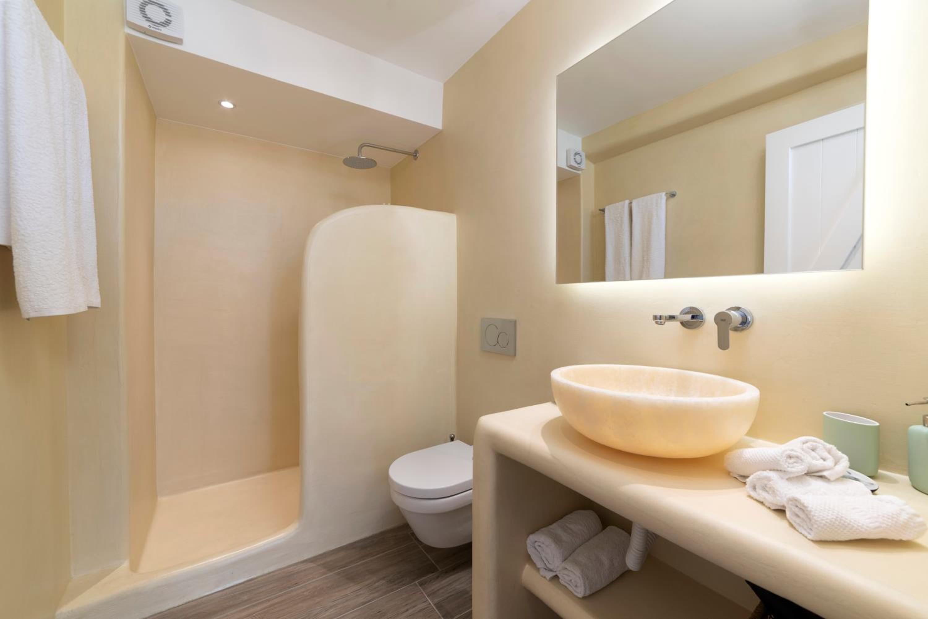 Naxos Rock Villas