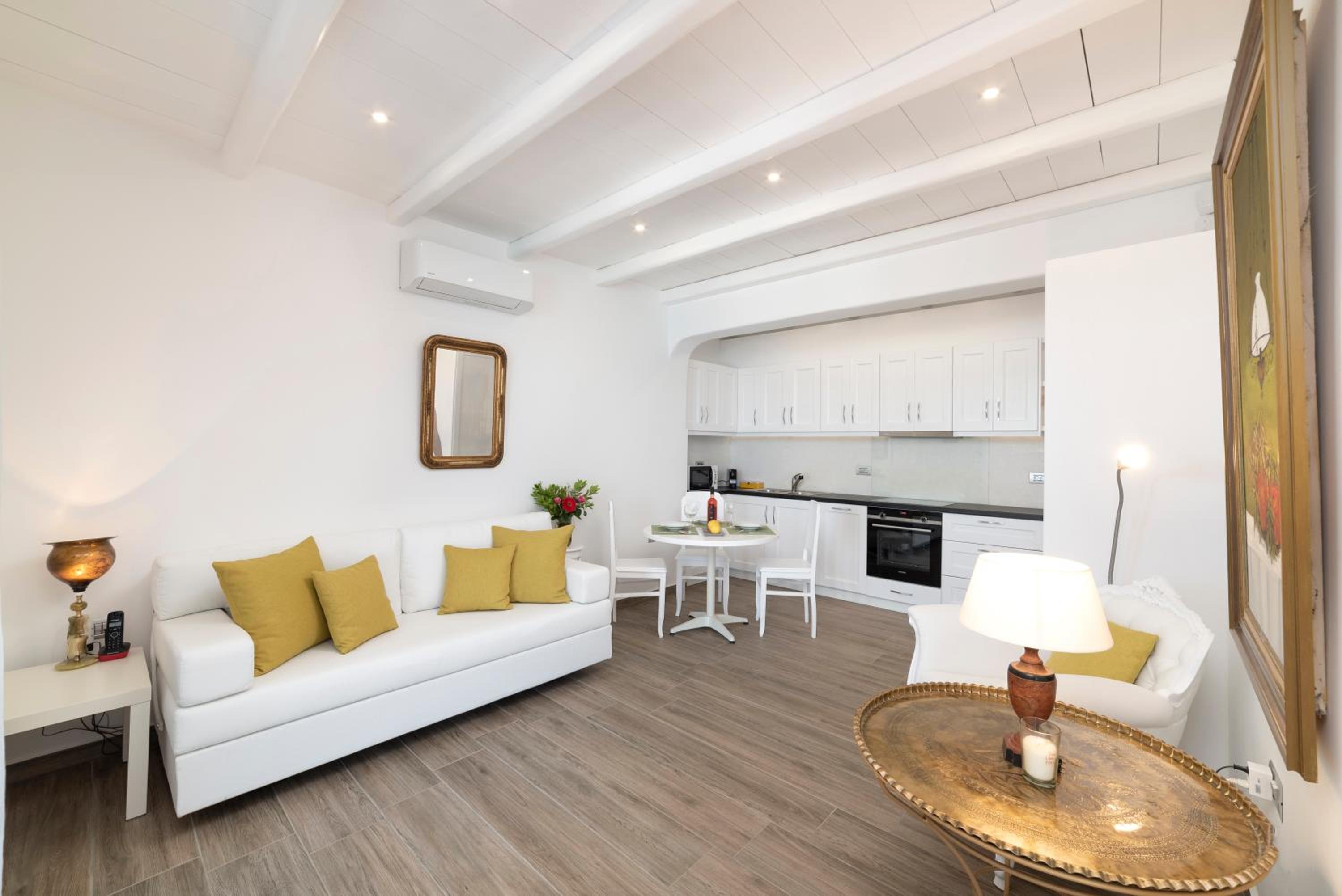 Naxos Rock Villas
