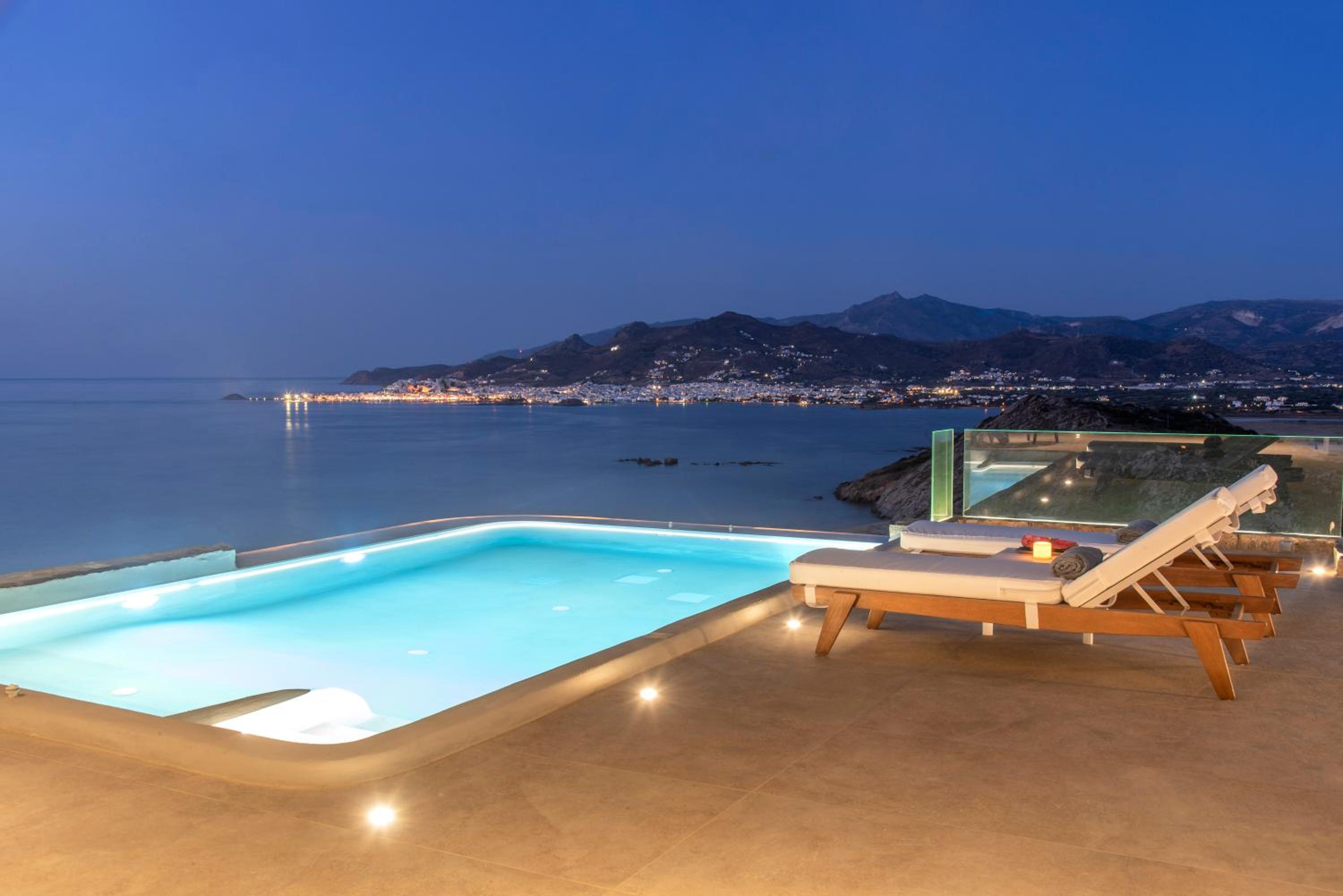 Naxos Rock Villas