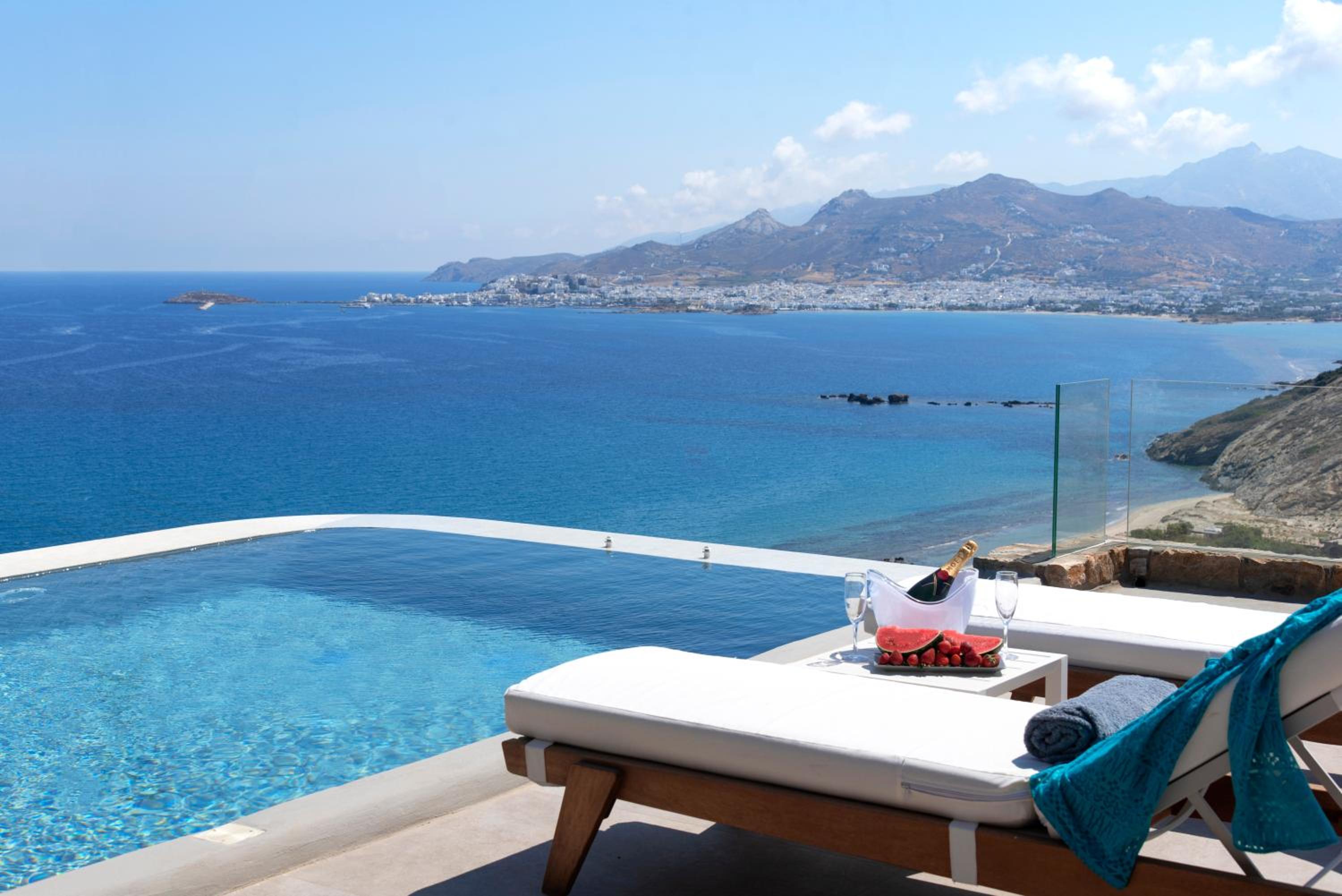 Naxos Rock Villas