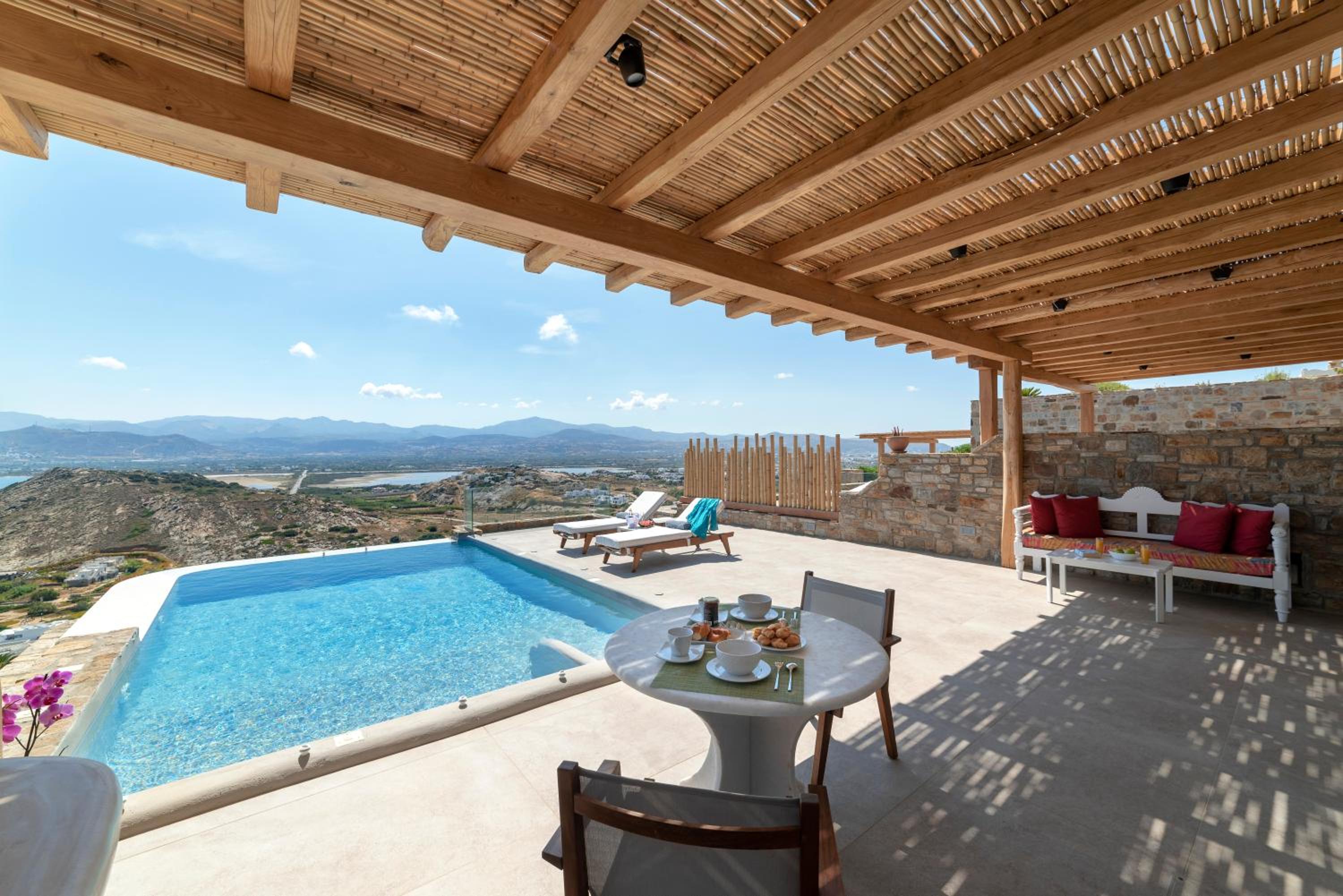 Naxos Rock Villas