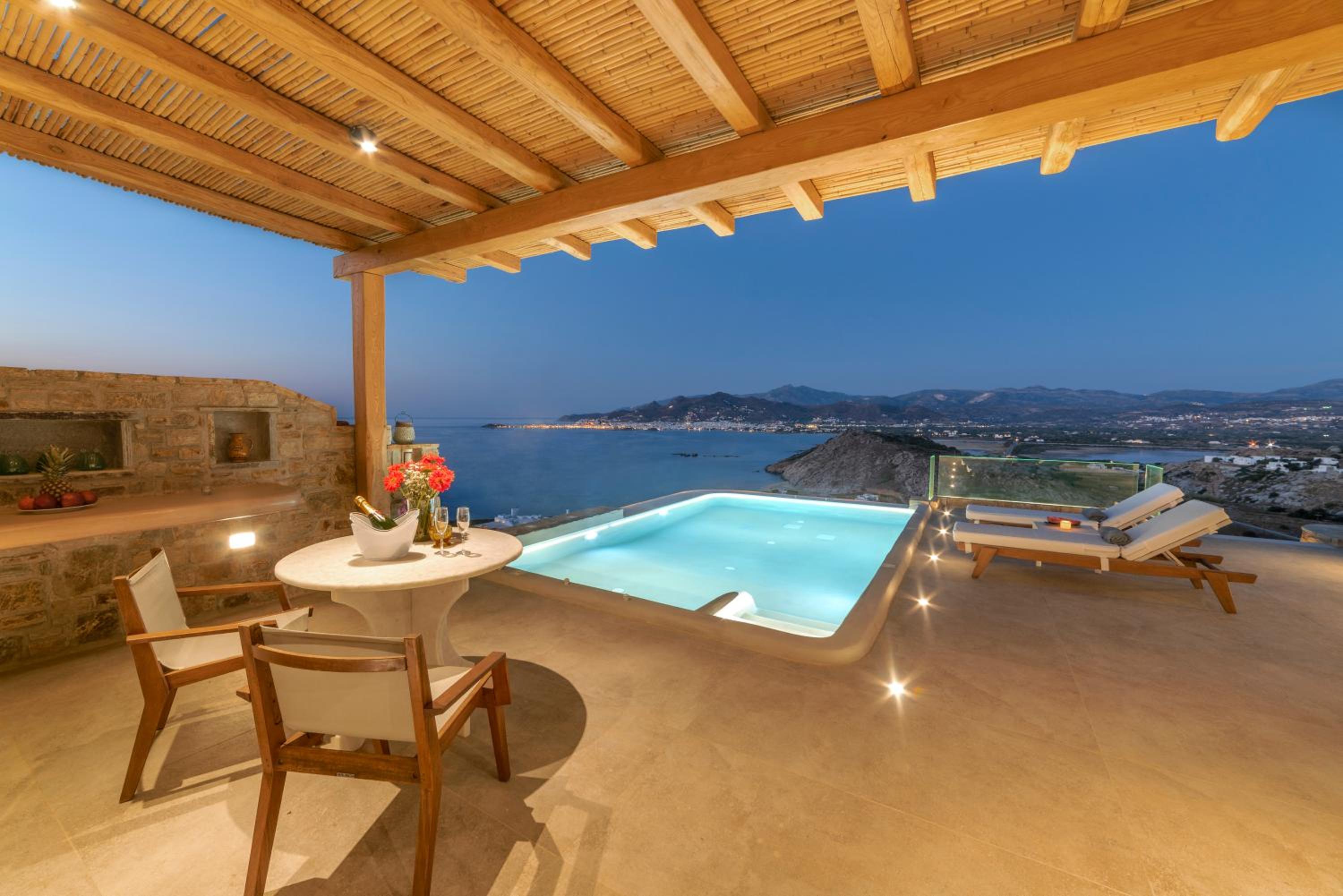 Naxos Rock Villas