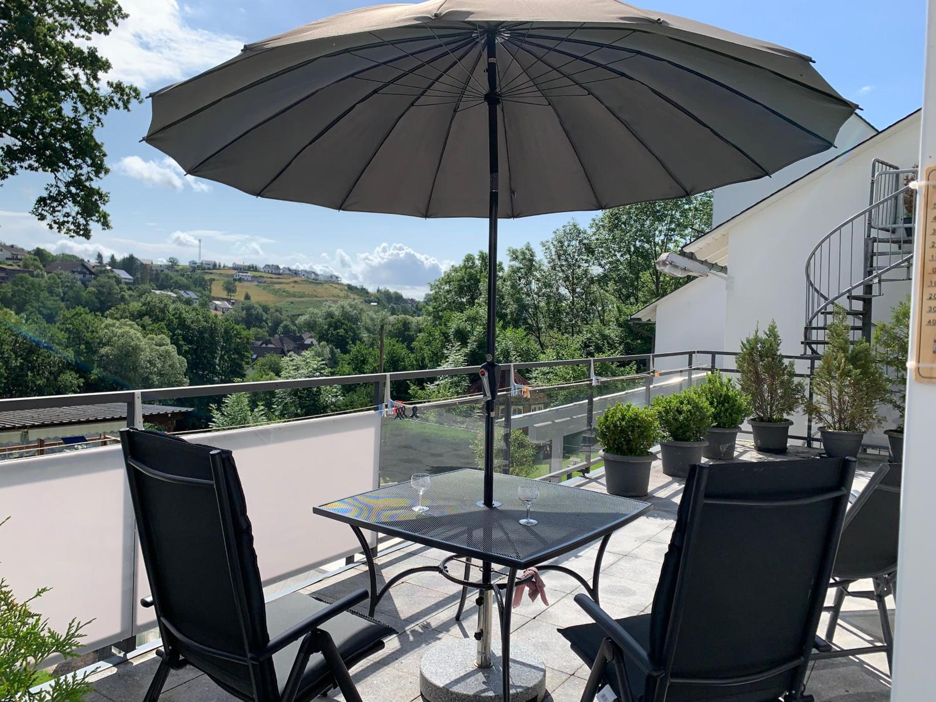 Pino24 Ferienwohnungen mit Pool und Sauna