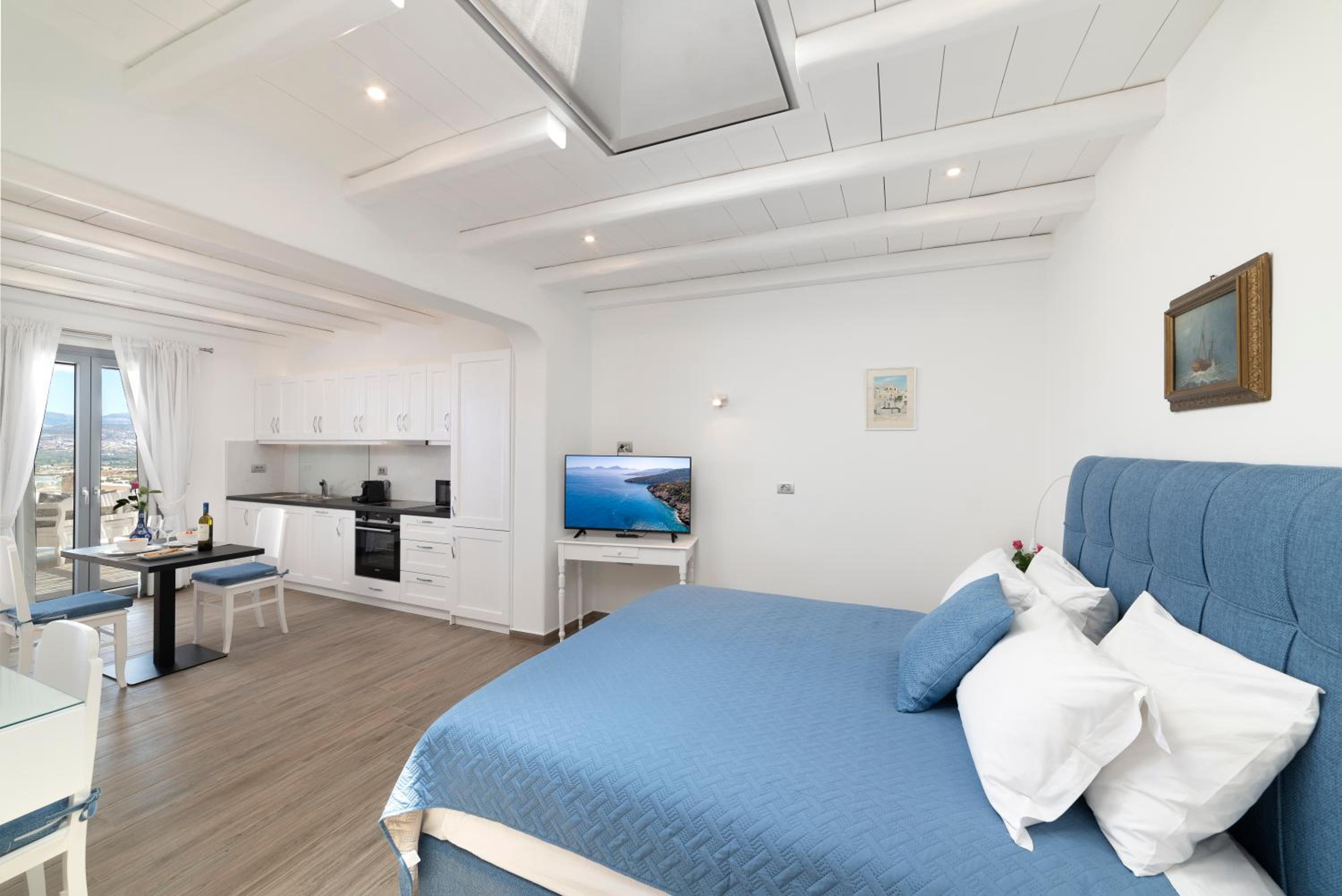 Naxos Rock Villas
