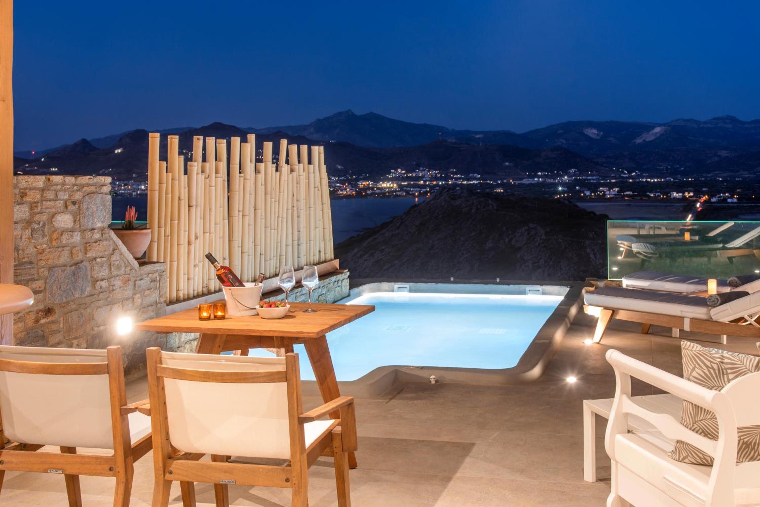 Naxos Rock Villas
