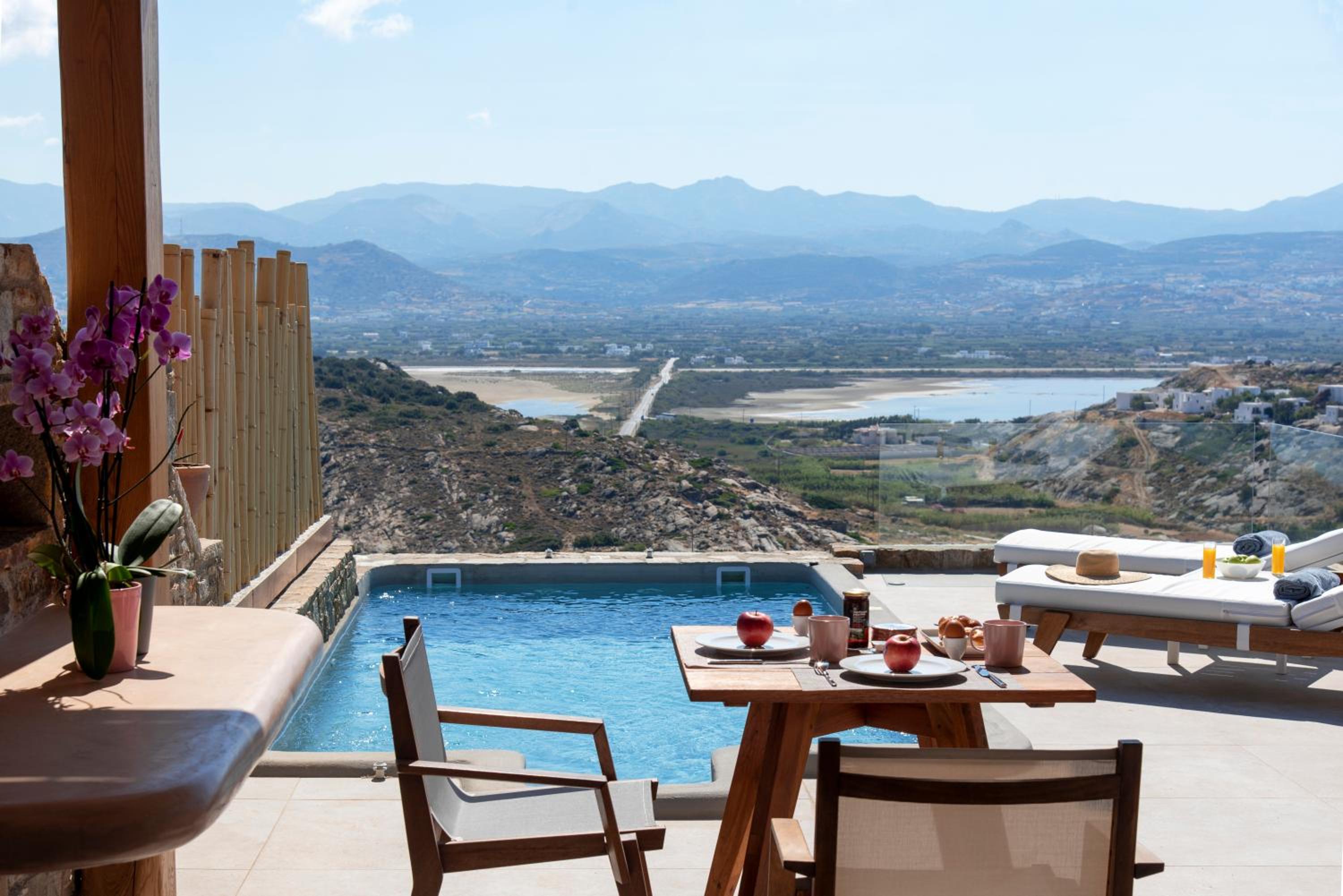 Naxos Rock Villas