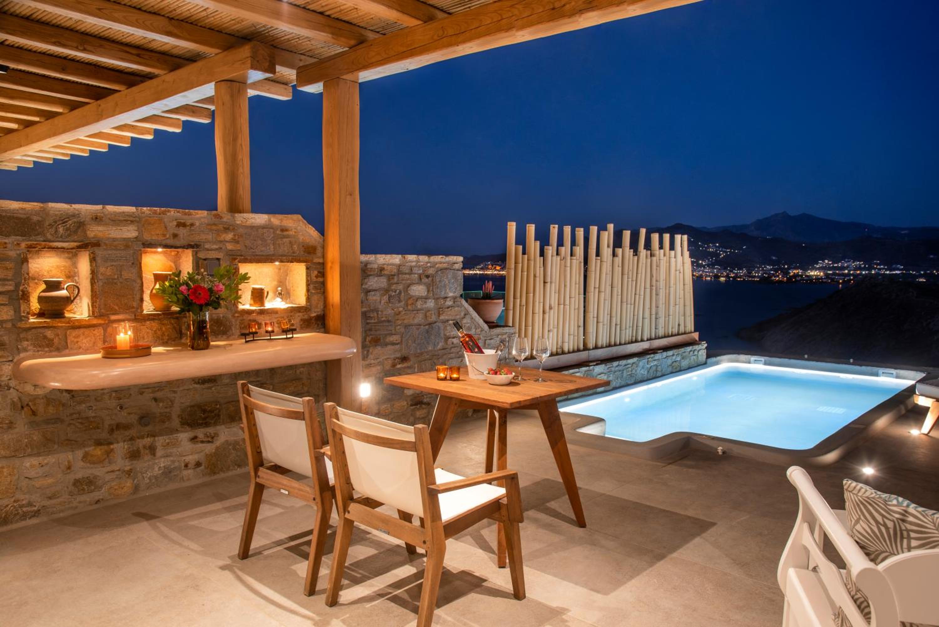 Naxos Rock Villas