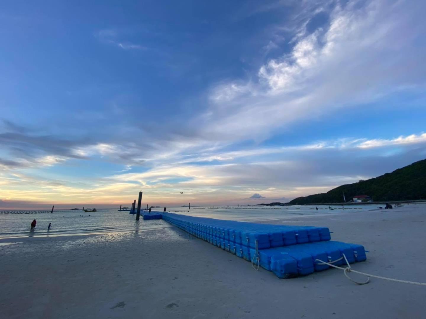 Baan Ta Long Beach Koh Larn