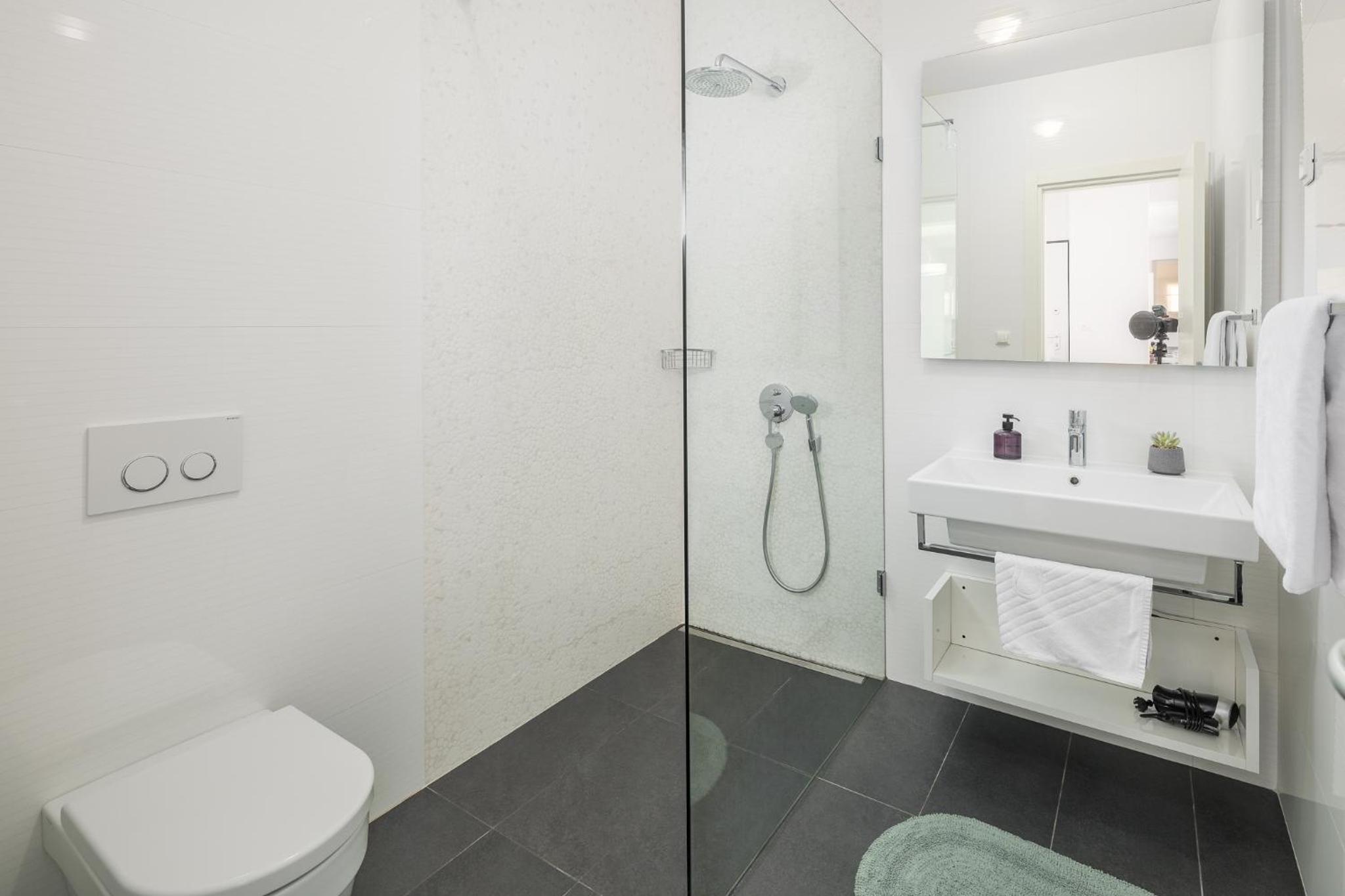 Maj Premium Residence - Property Image 19