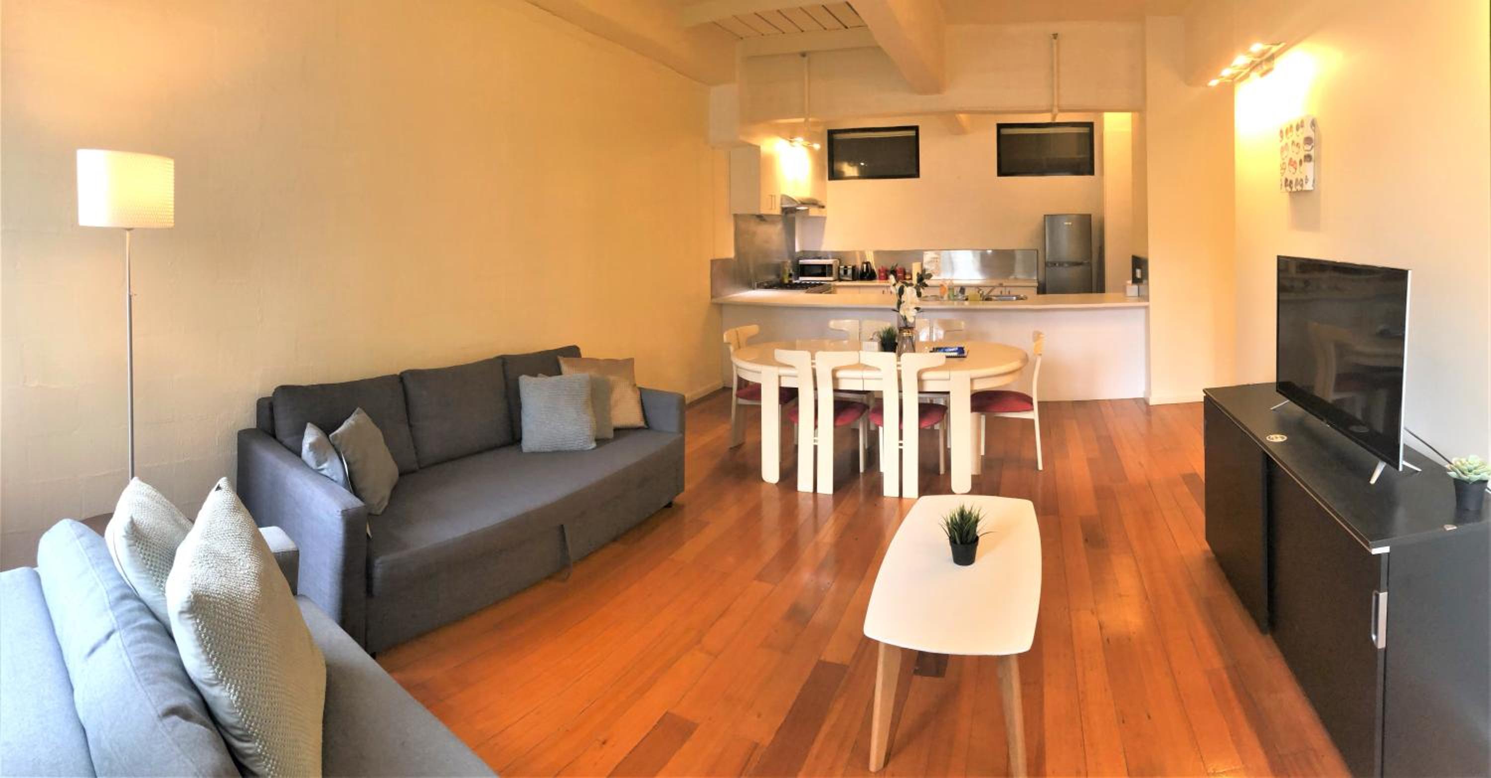 ReadySet Apartments on King