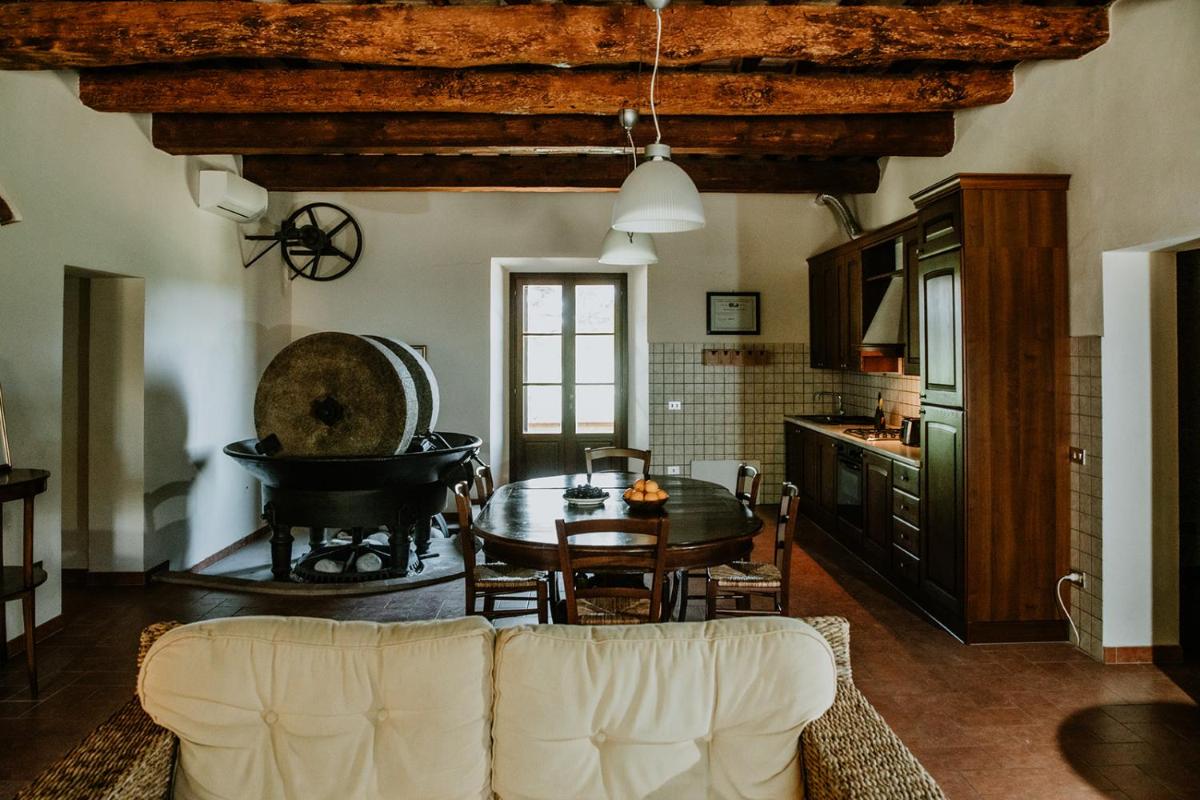 The olive house photo 2