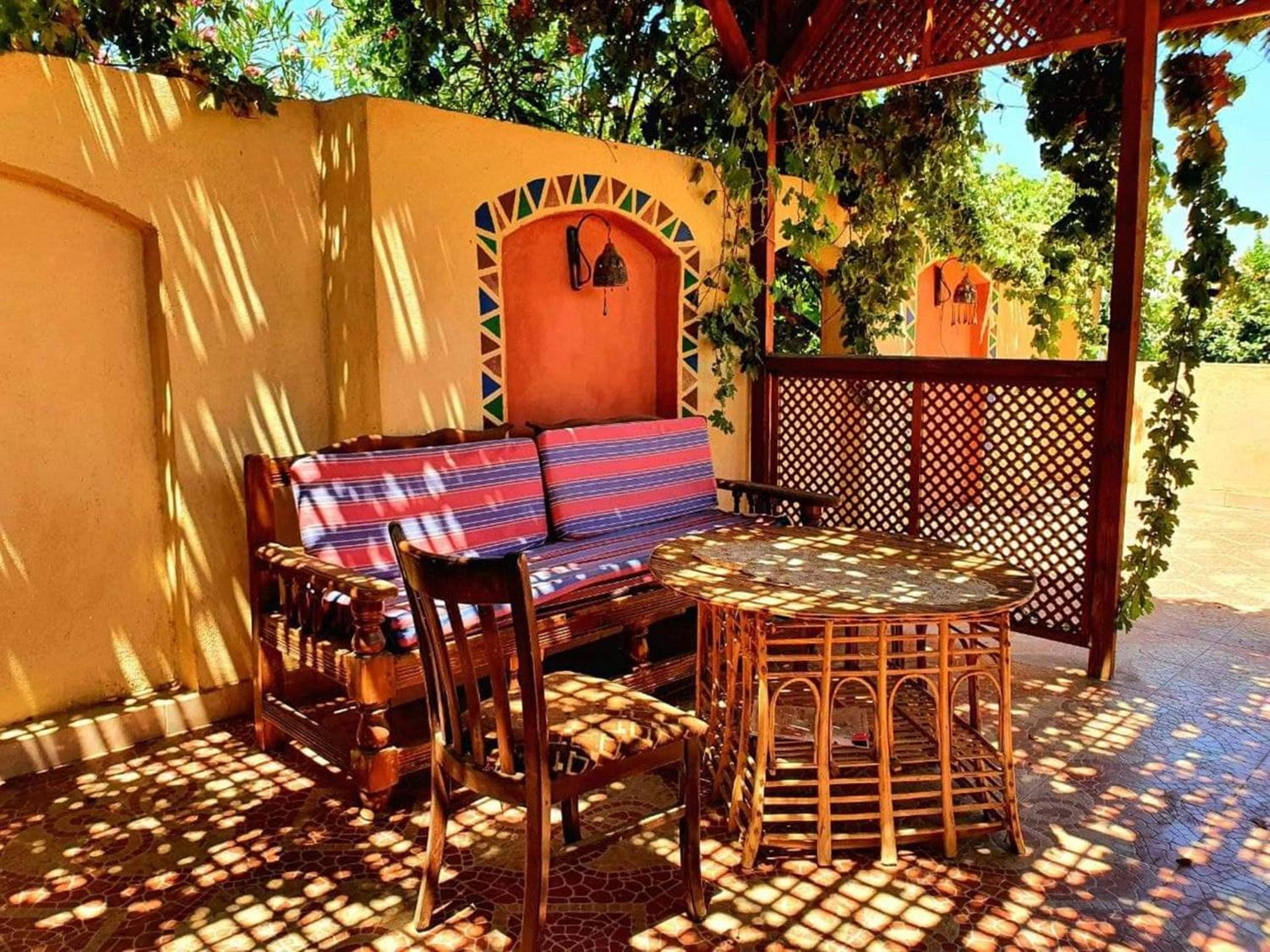 Nile Compound