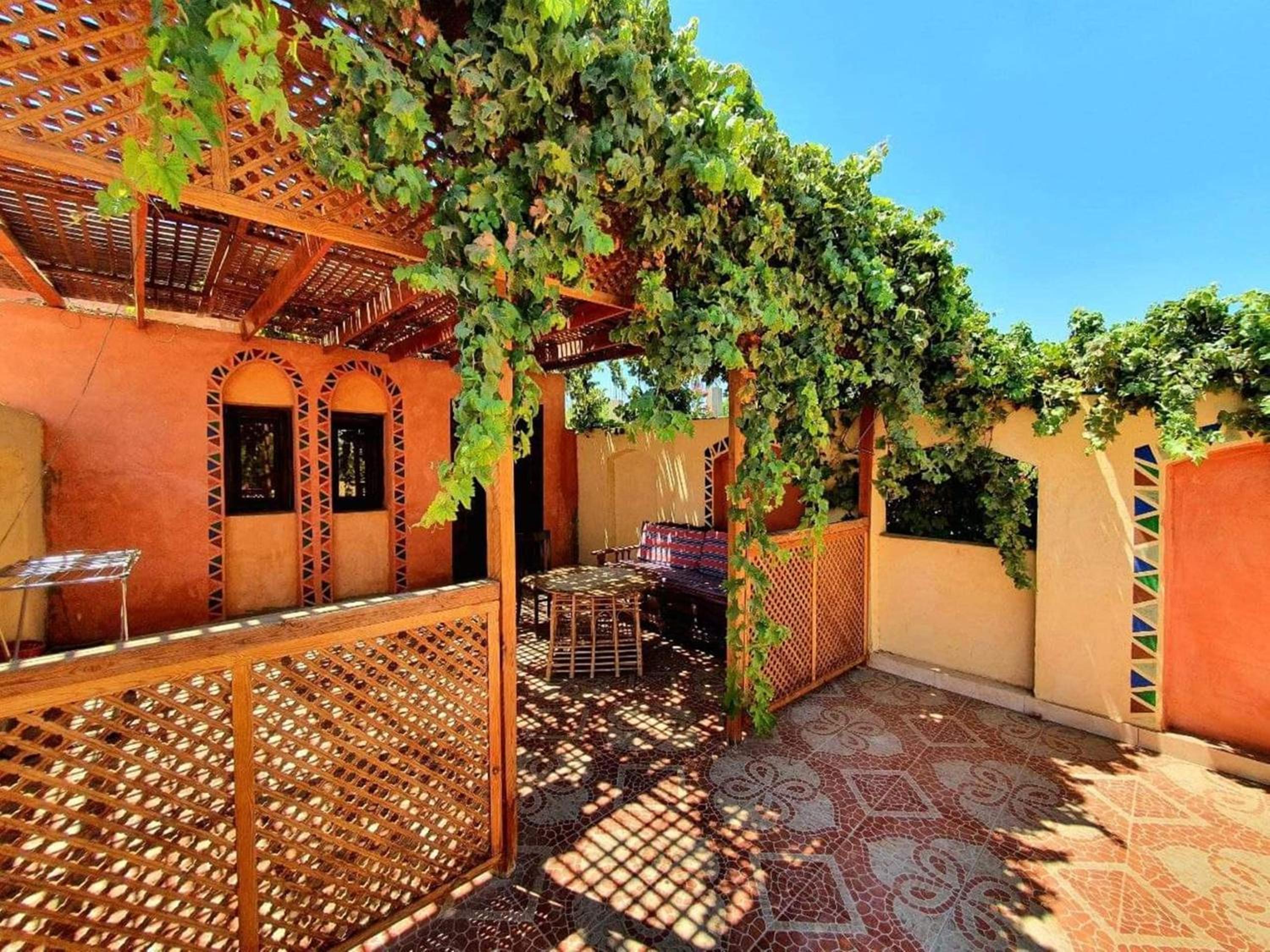 Nile Compound