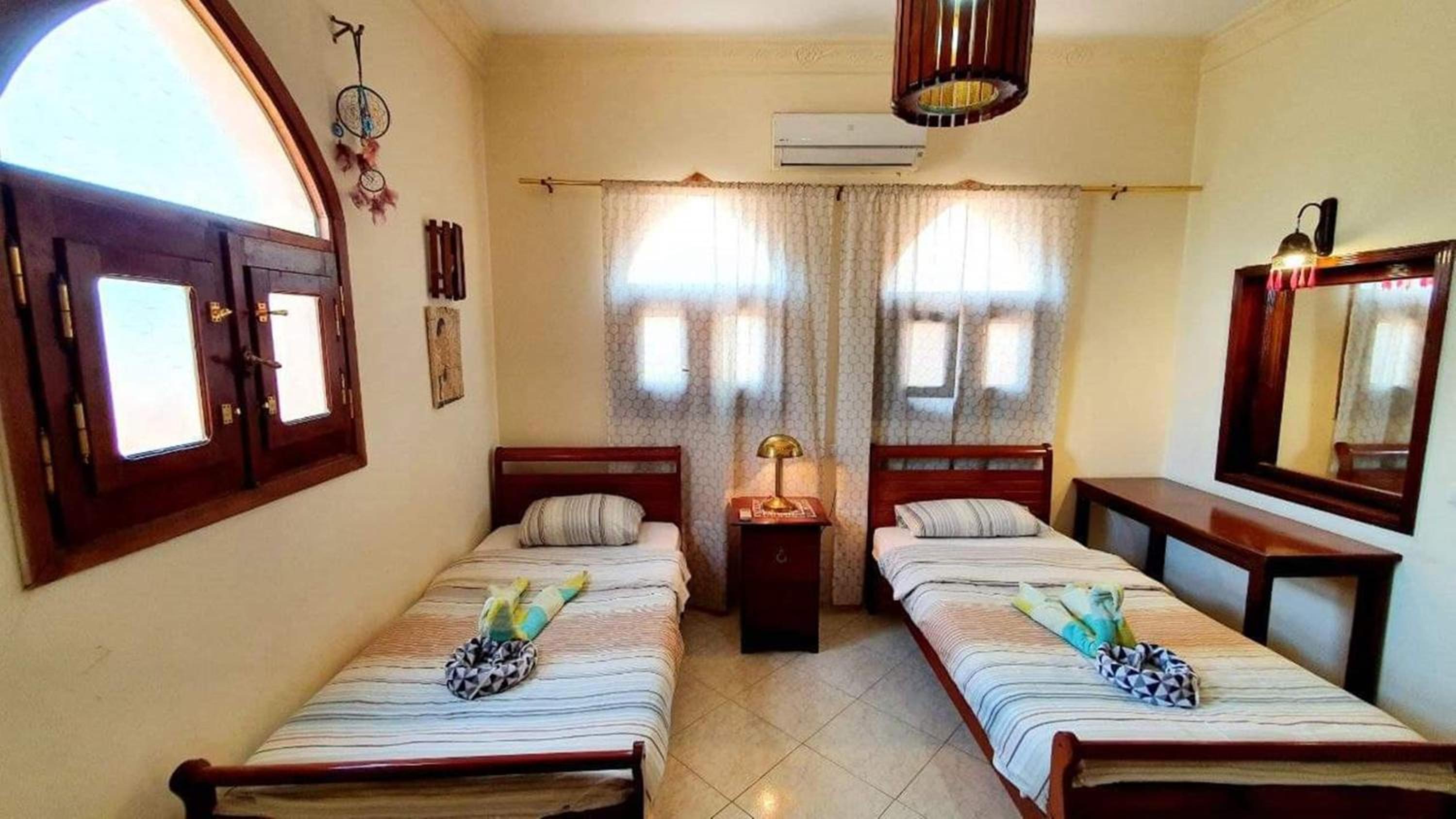 Nile Compound