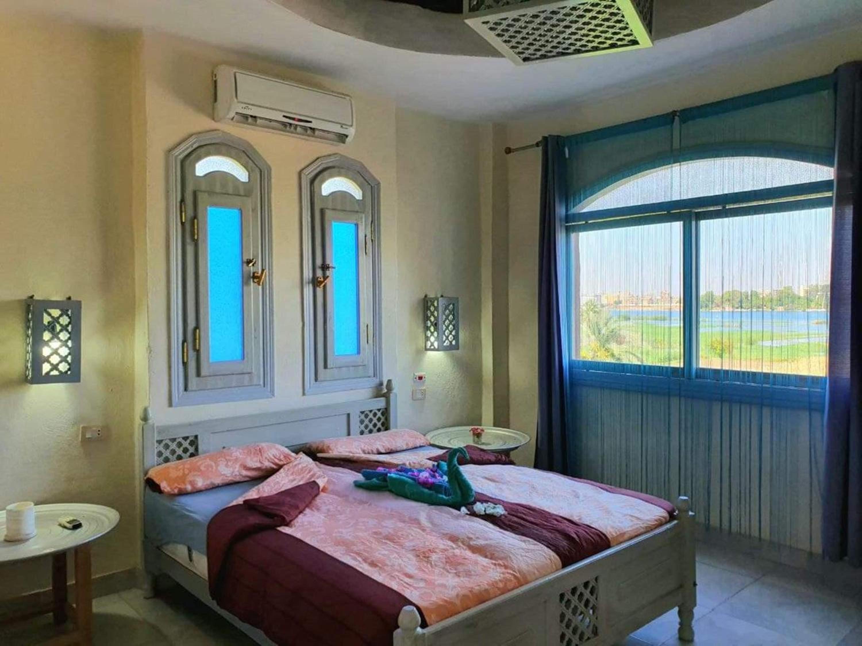 Nile Compound