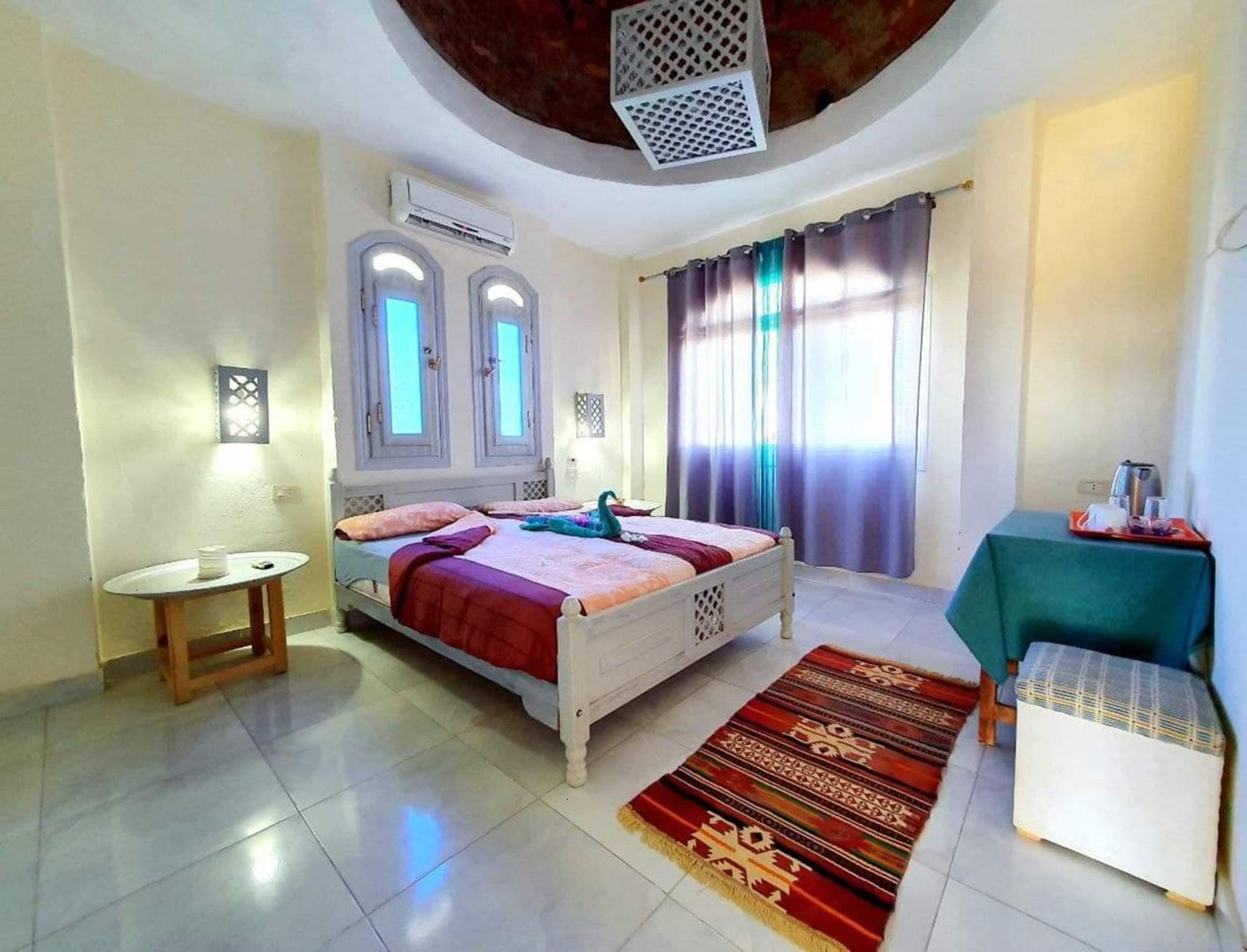 Nile Compound