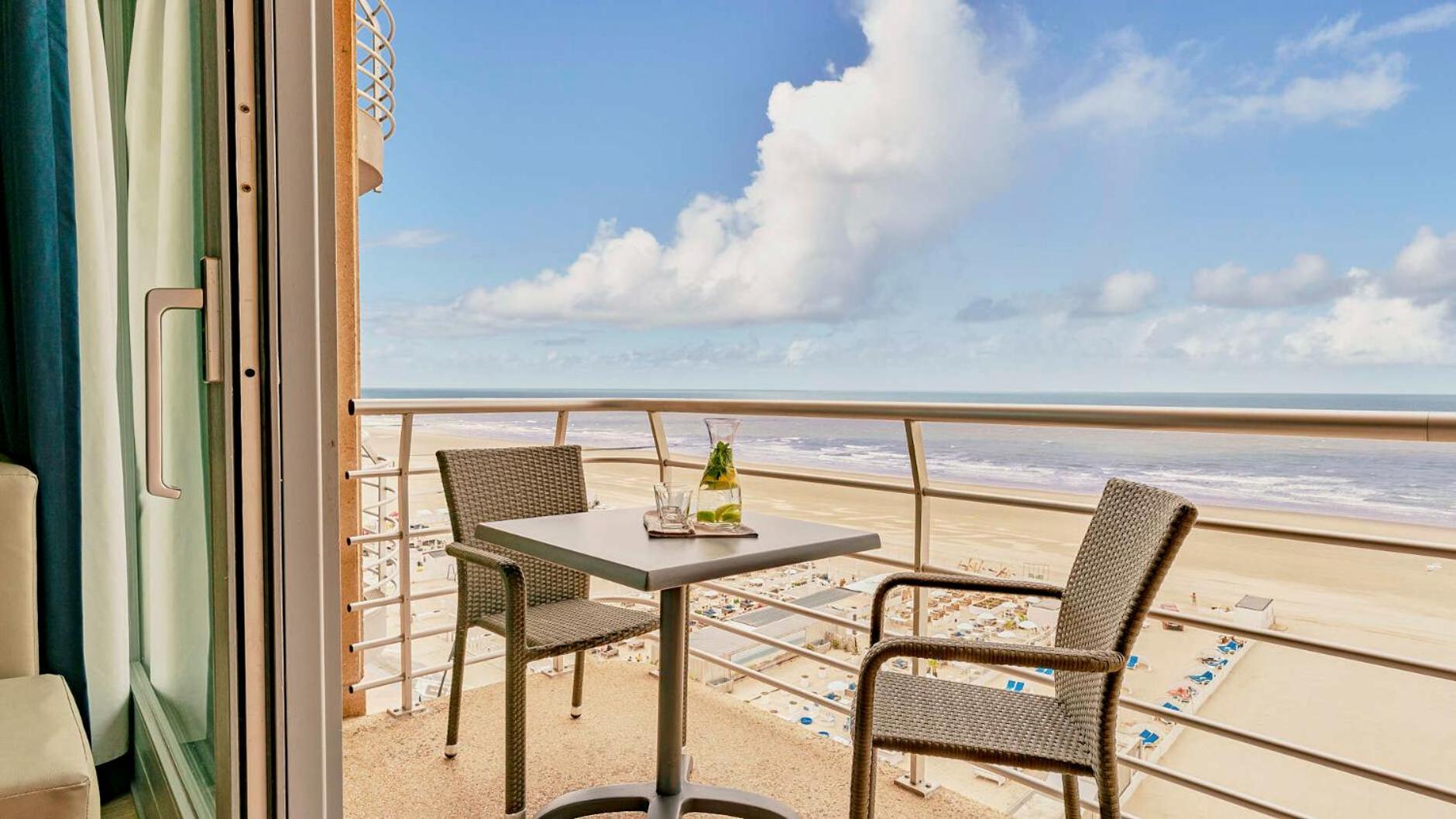 Holiday Suites Blankenberge view 4
