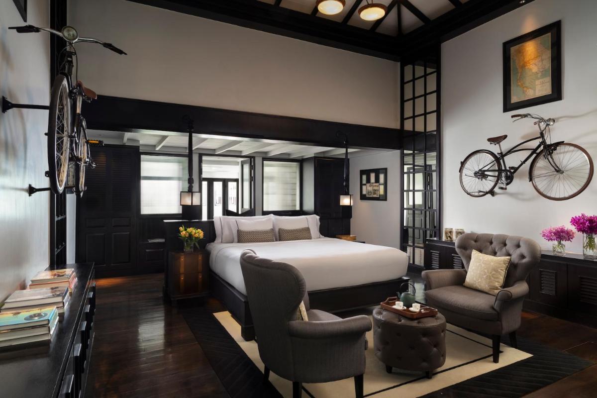 The Siam 33