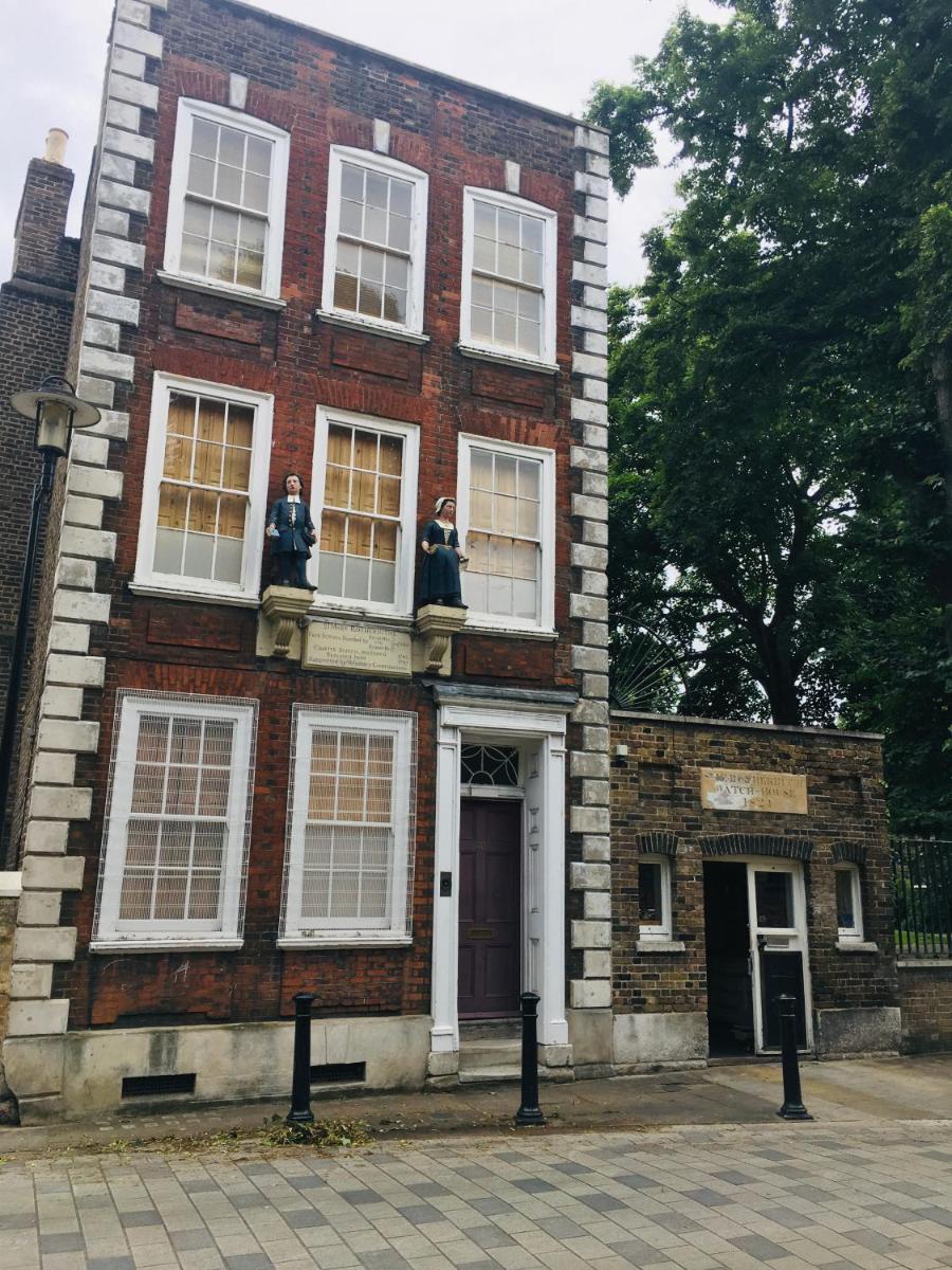 One-bedroom Rotherhithe/Bermondsey flat, Central London, UK