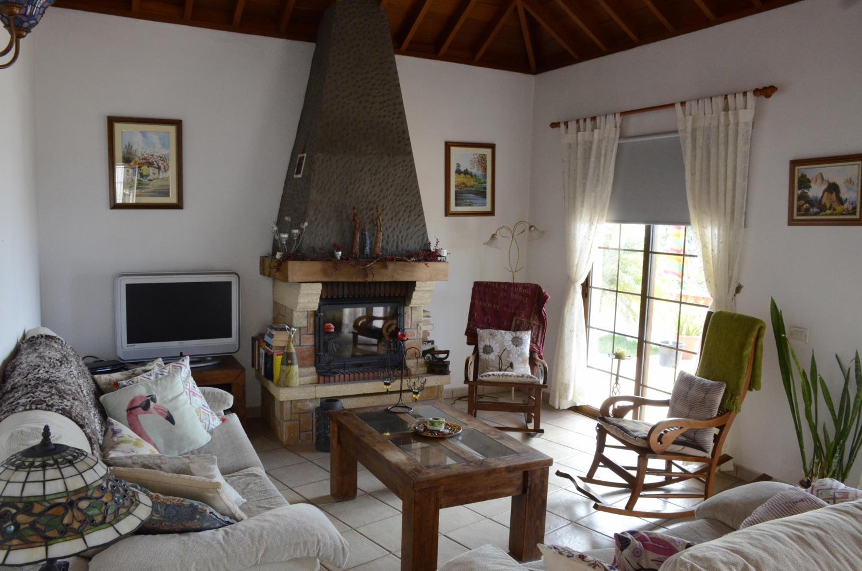 Villa Luna view 4
