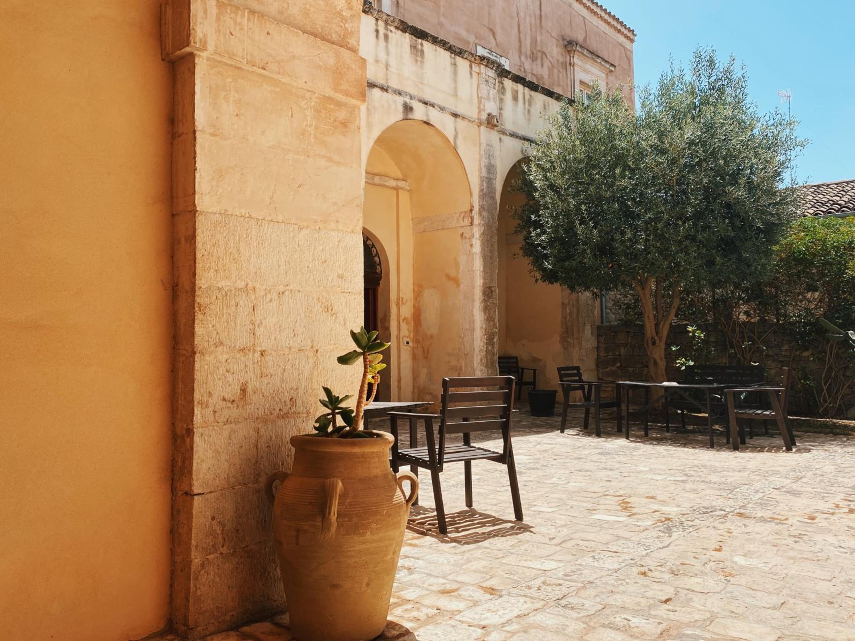 Palazzo Gambuzza, photo 28