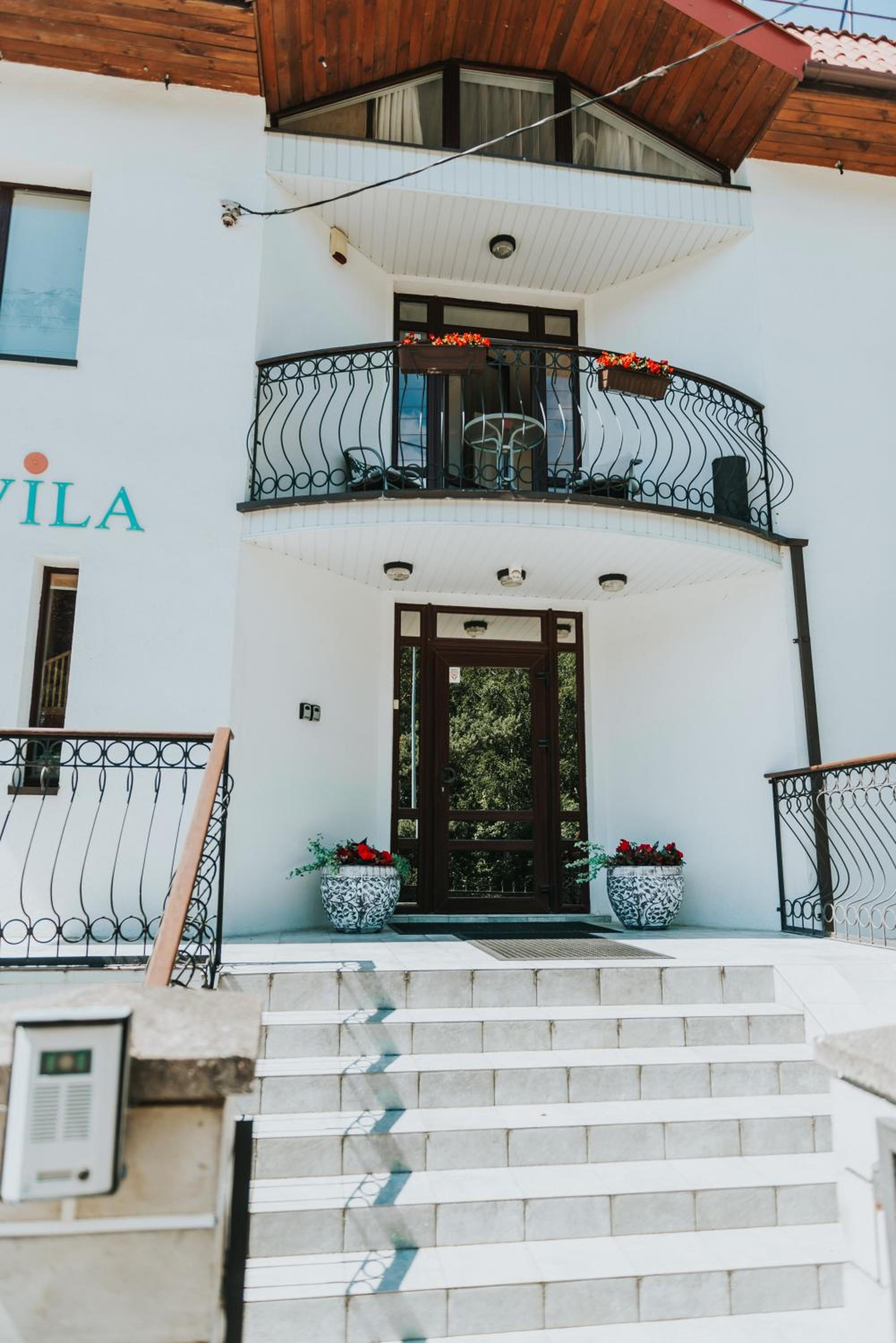 Van Vila view 2