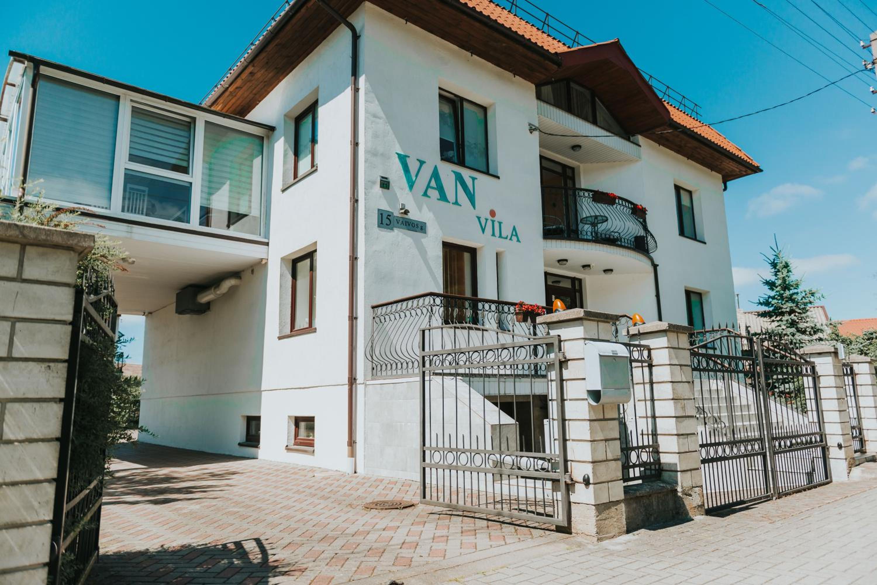 Van Vila view 3