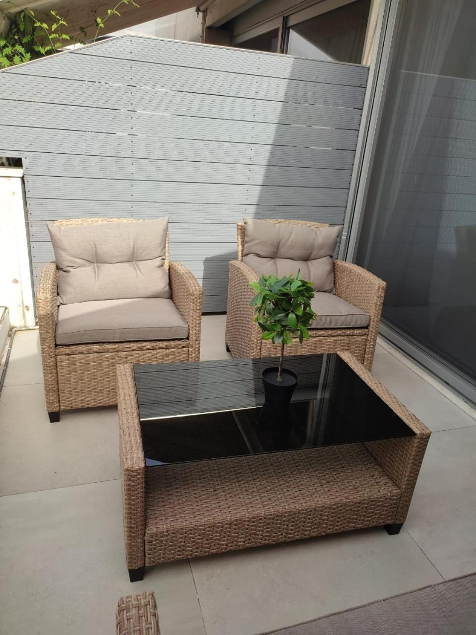 Amazing Apartments @ Aiolou Str.