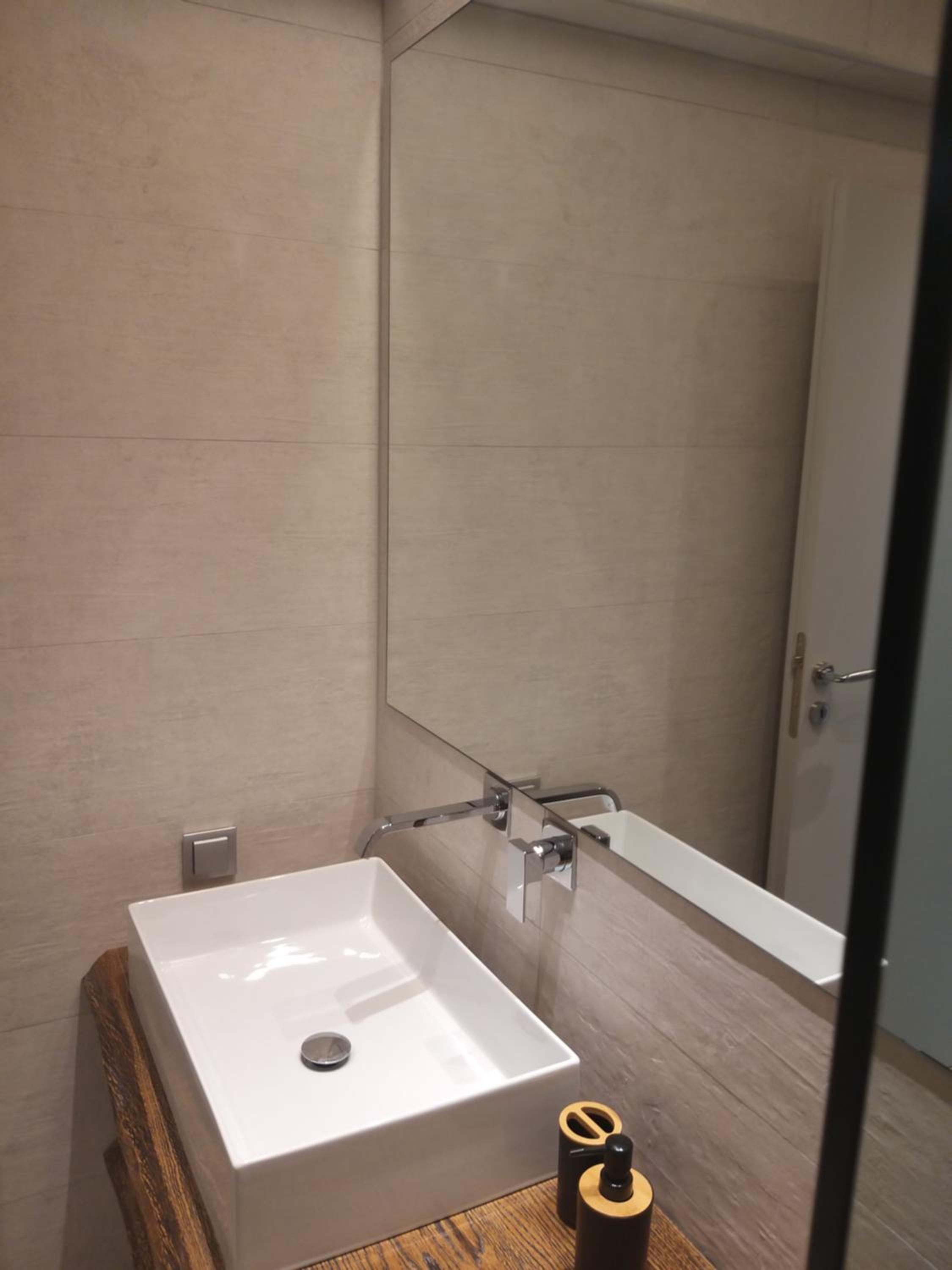 Amazing Apartments @ Aiolou Str.