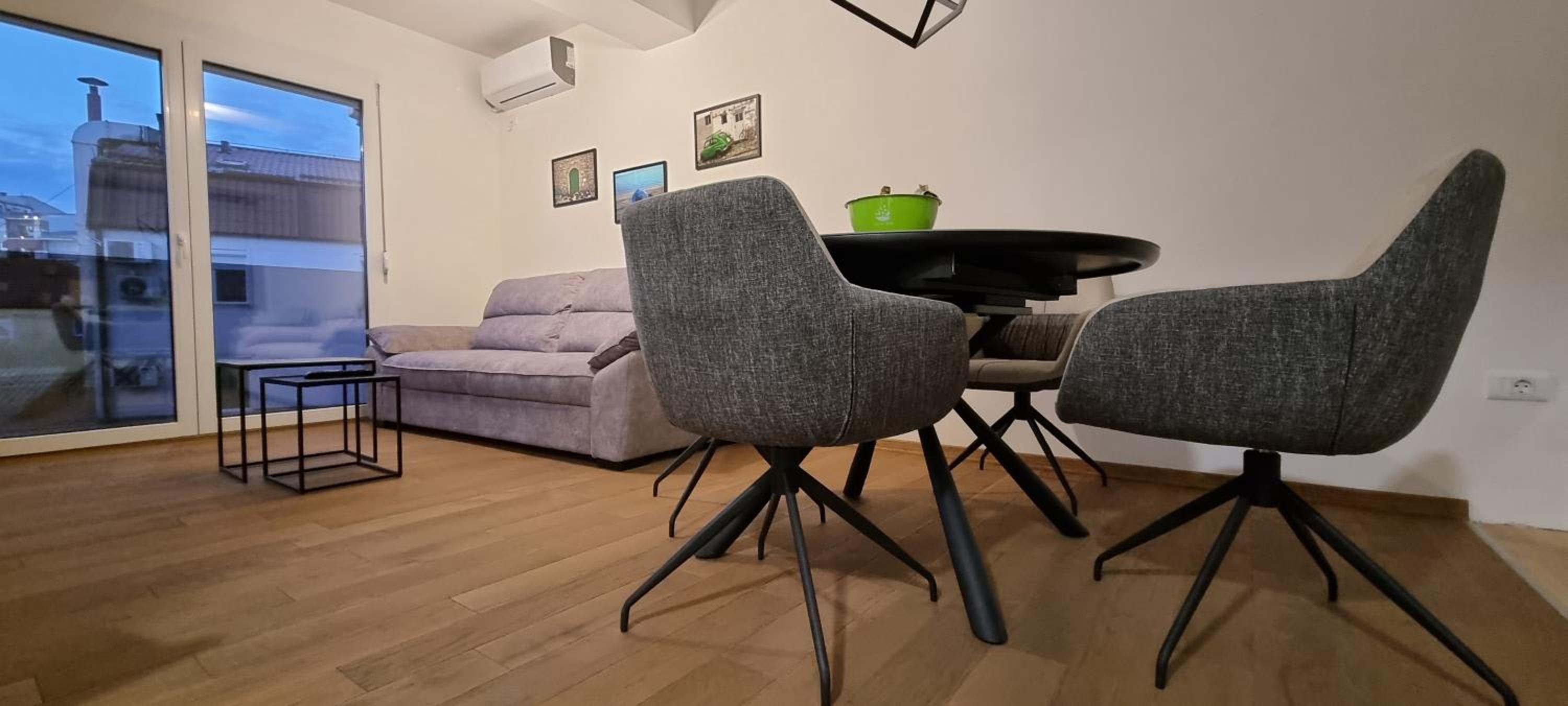 Svir Deluxe Apartment No 8 view 3