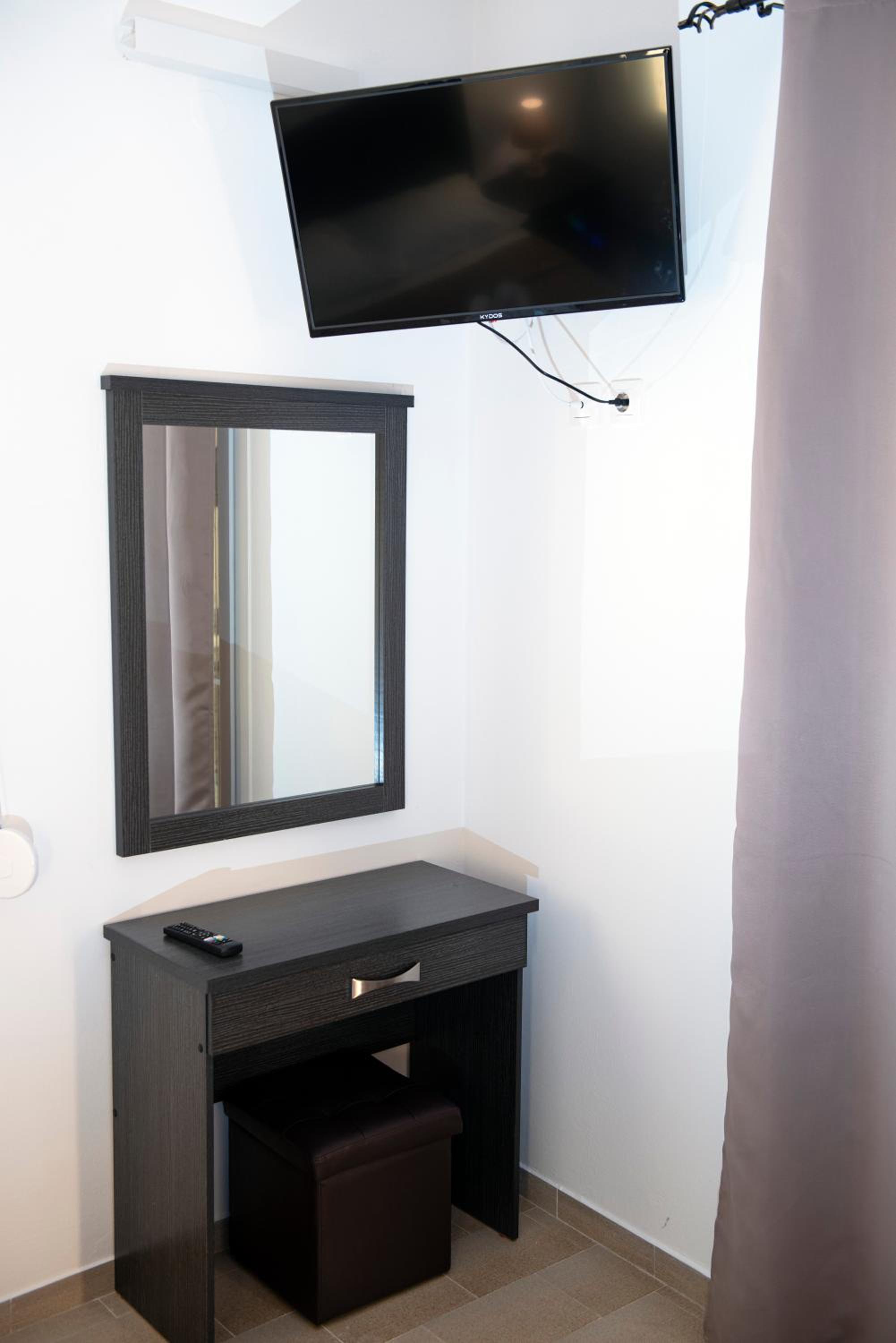 Apartments Kalaitzakis with private pool