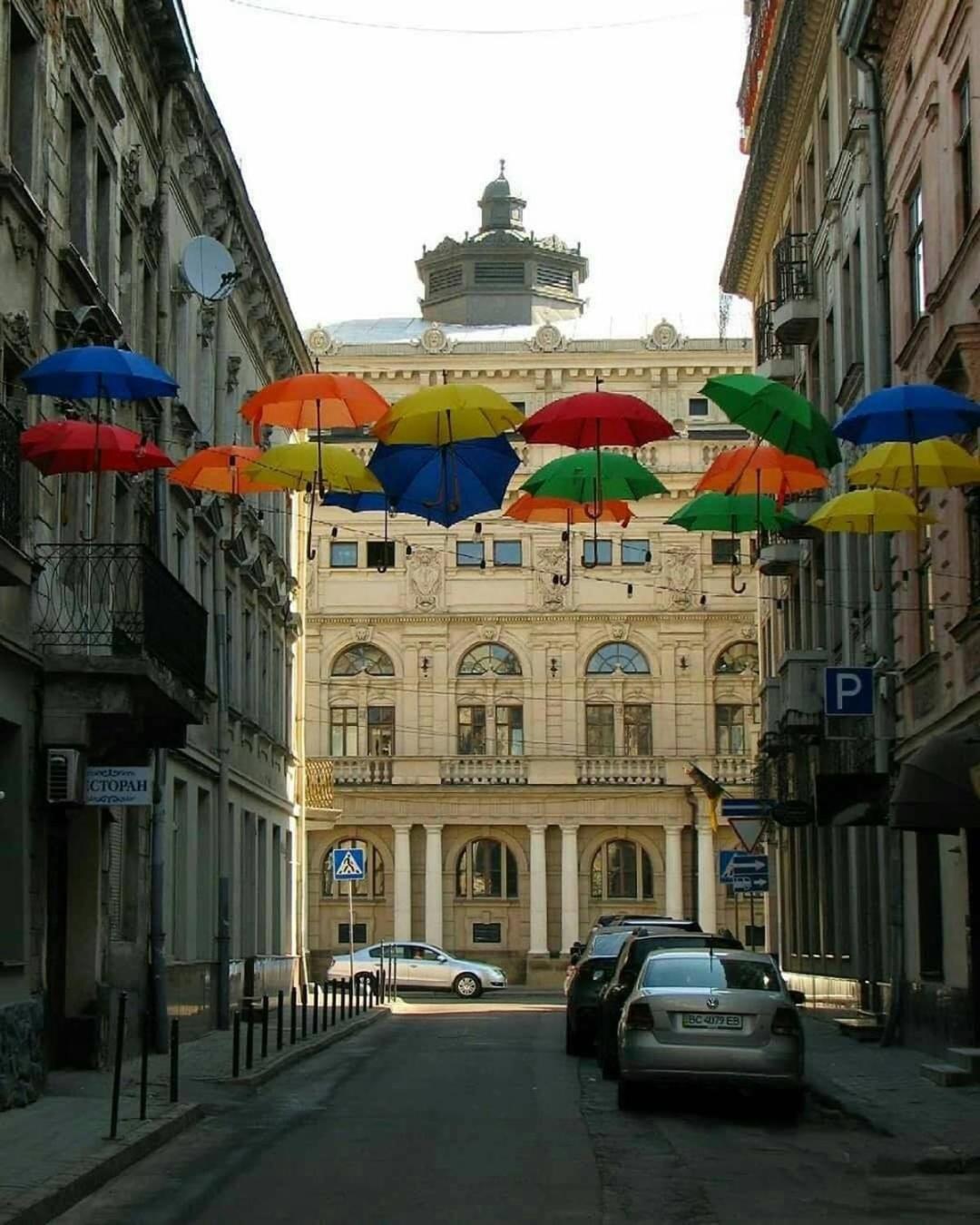 Фурманська, 3 (центр)