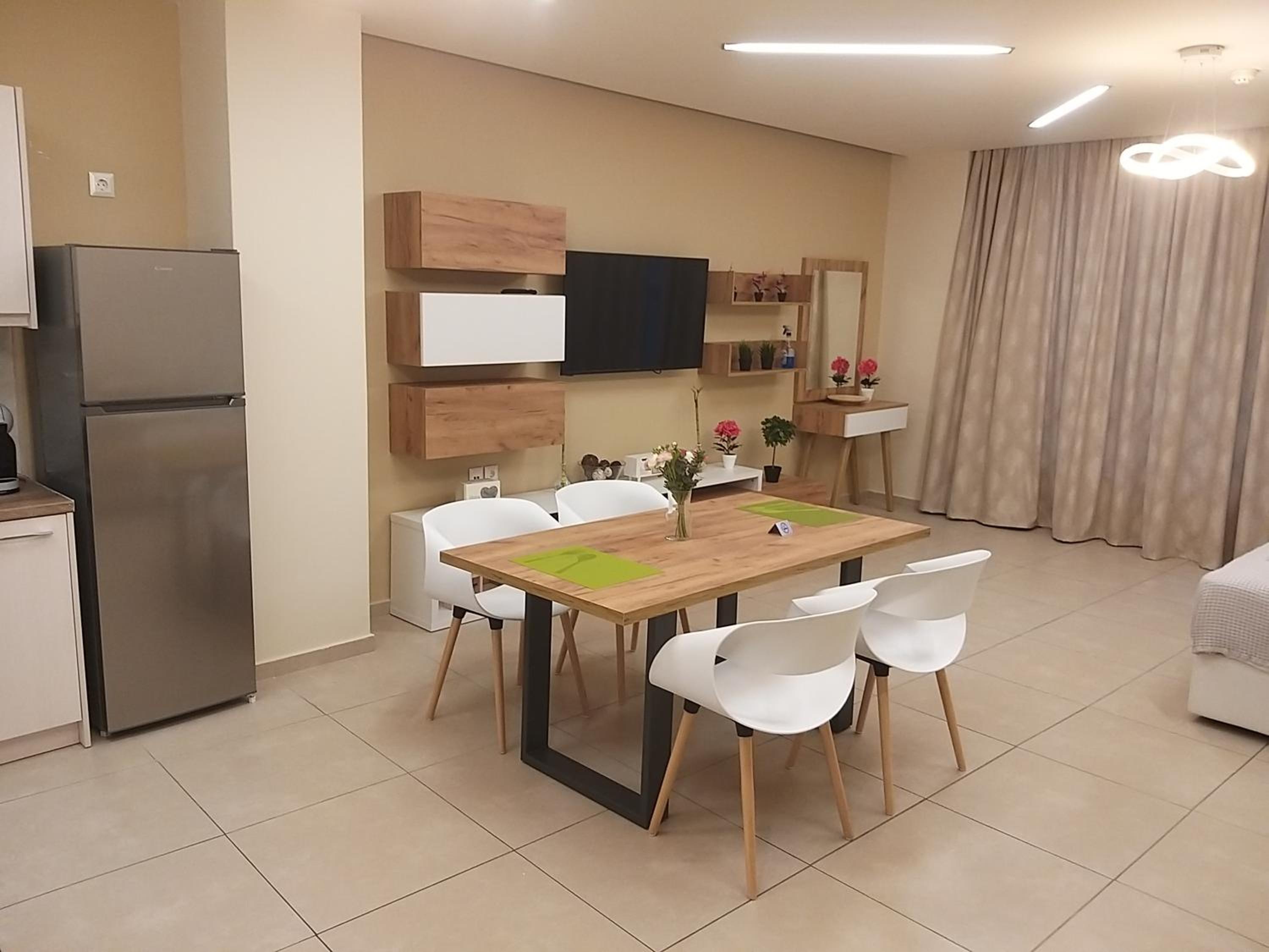 Amazing Apartments @ Monastiraki Subway Station