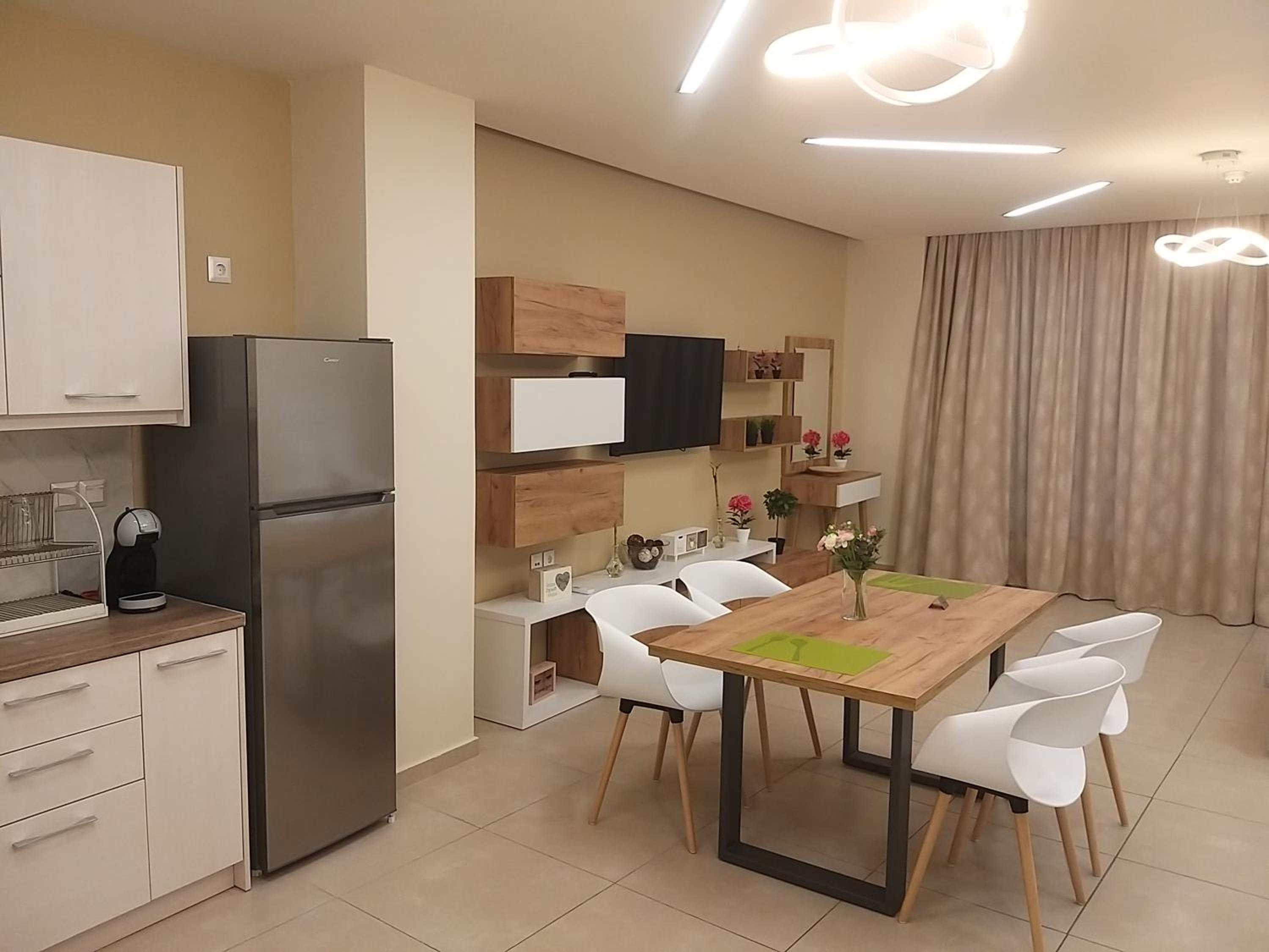 Amazing Apartments @ Monastiraki Subway Station