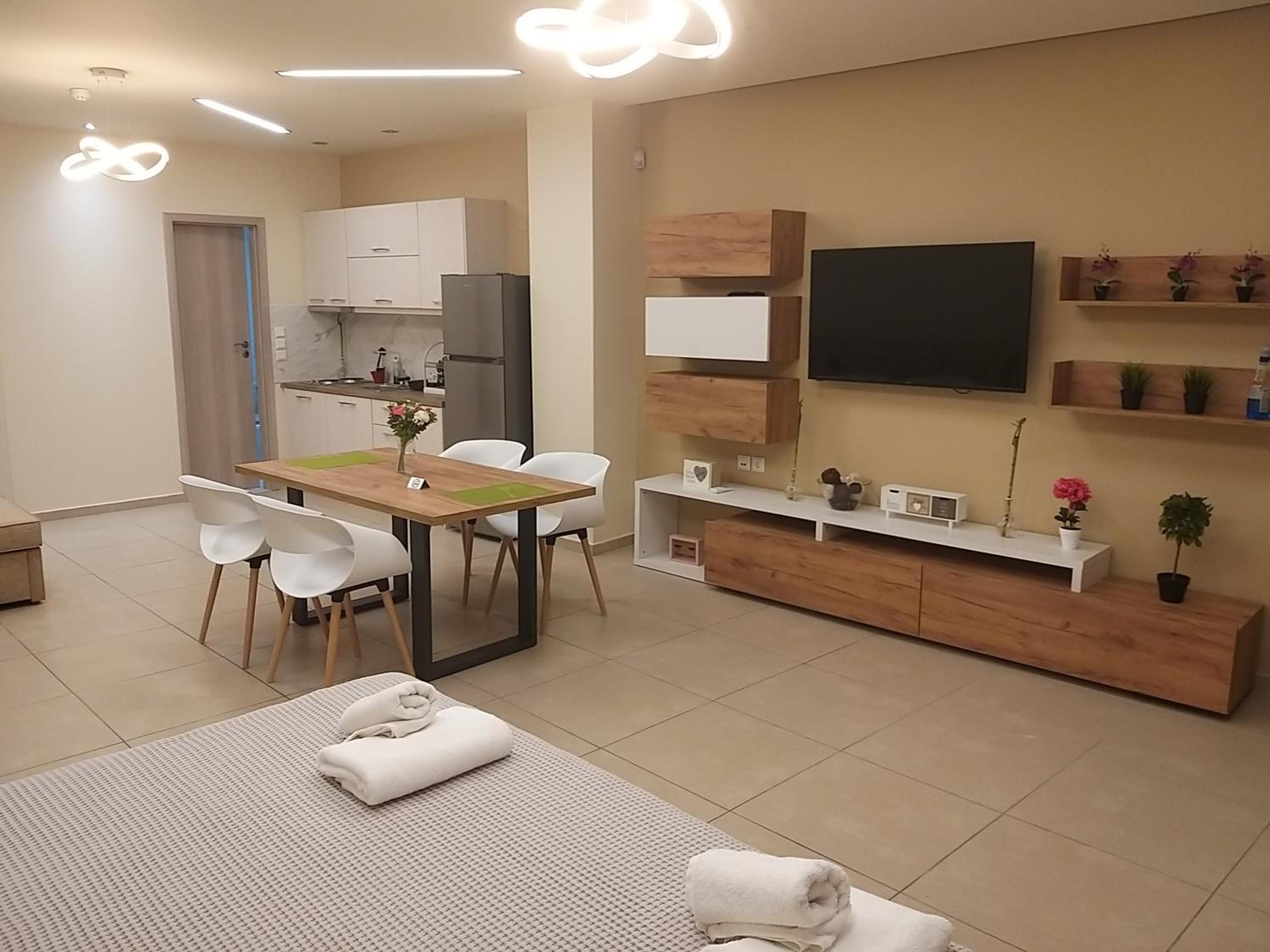 Amazing Apartments @ Monastiraki Subway Station