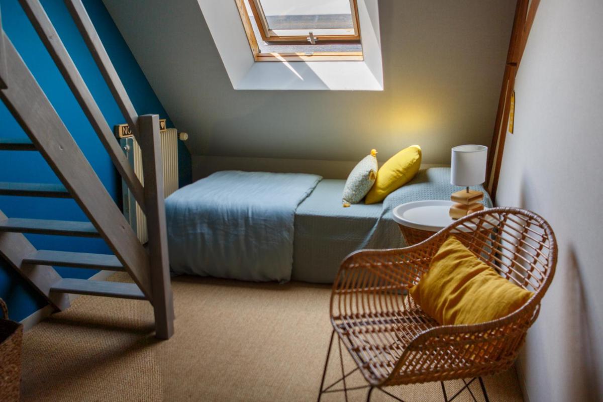 LE CLOS POULAIN Chambres d'Hôtes de charme au calme proche Bayeux et Gîtes cosy pour 2