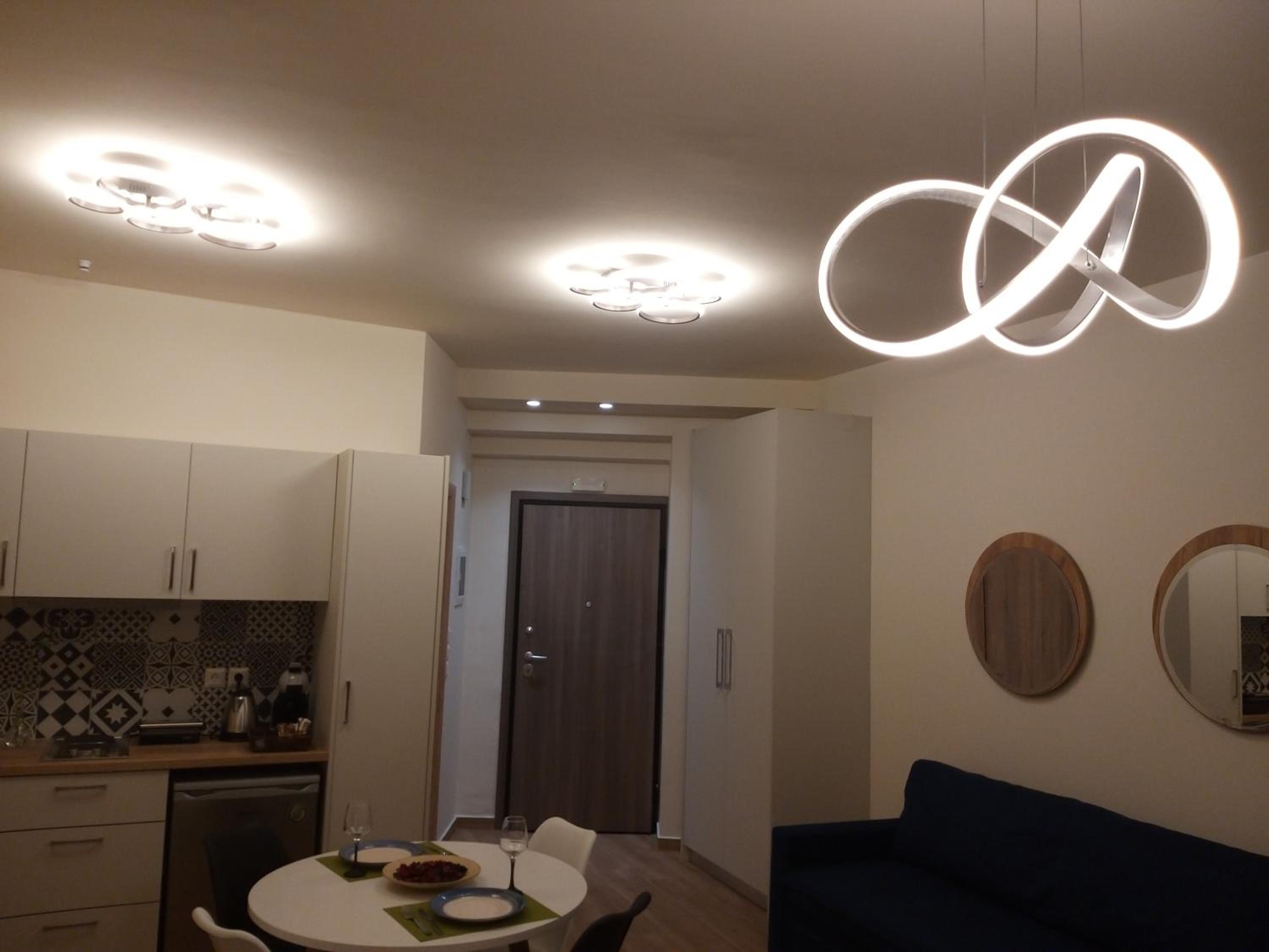 Amazing Apartments @ Monastiraki Subway Station