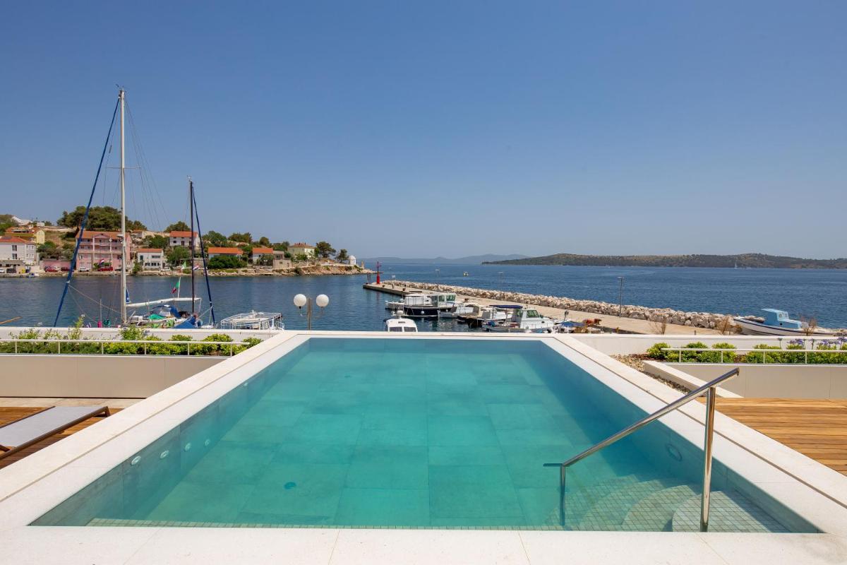 MAIORA Luxury Island Suites view 3