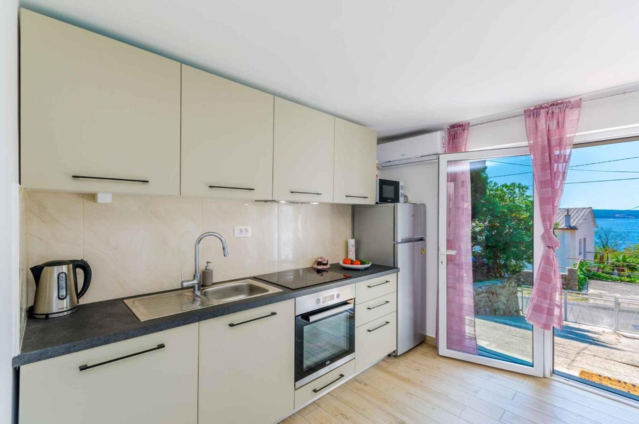 Apartments in Dramalj 39512 view 4