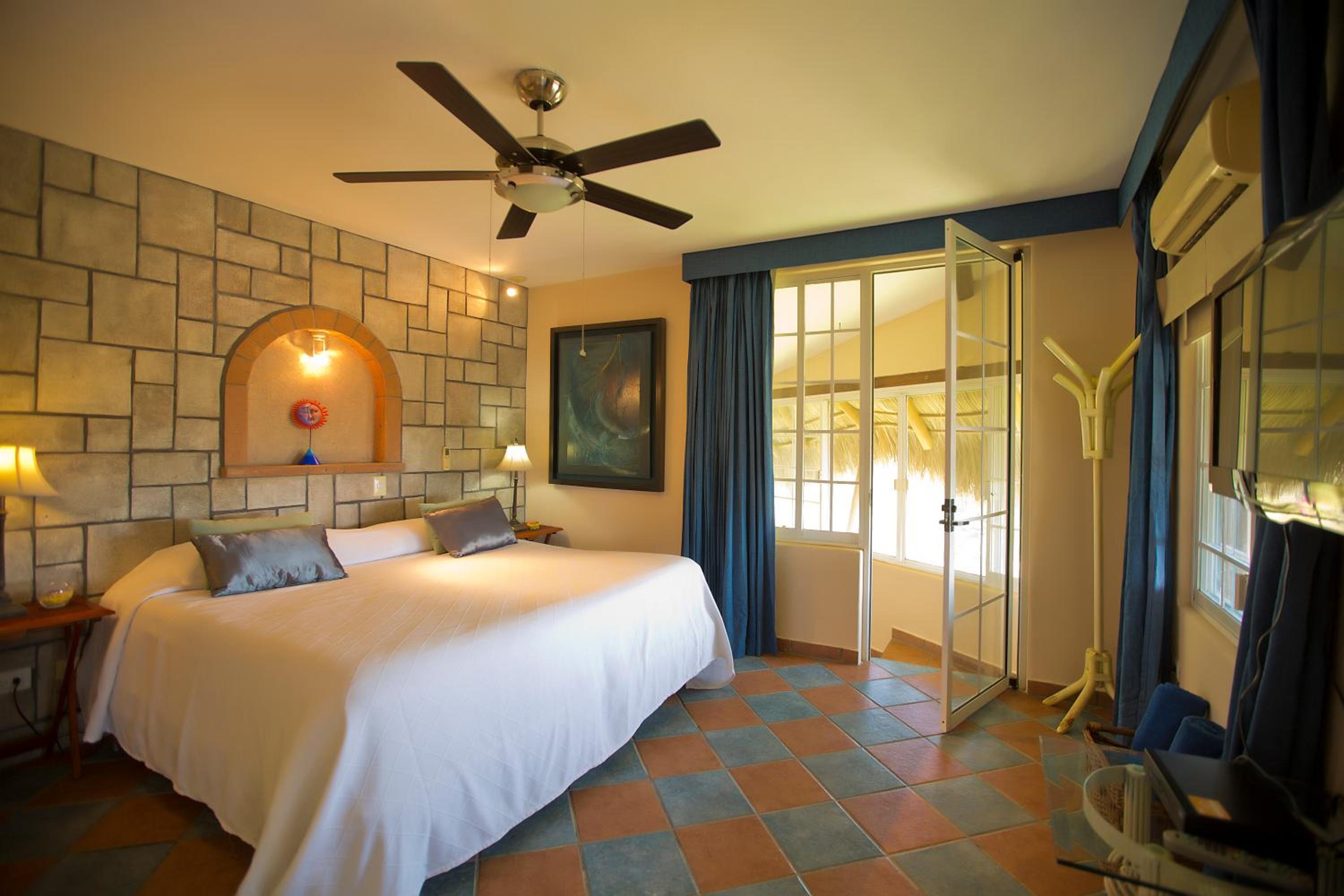 Villa Bella Bed & Breakfast Inn