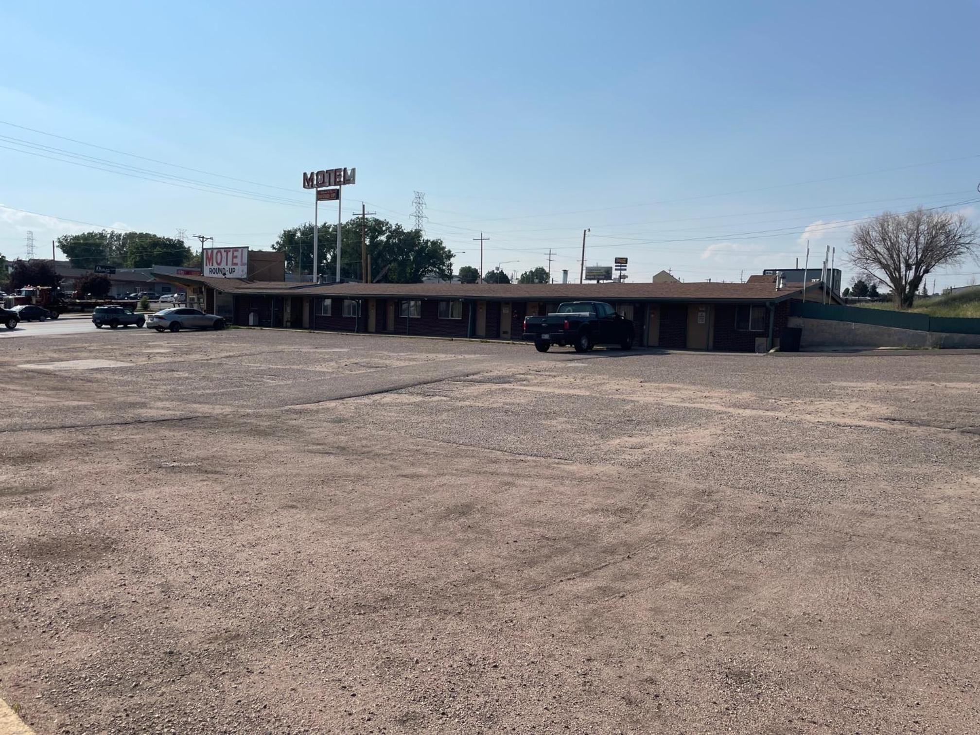 Round-Up Motel