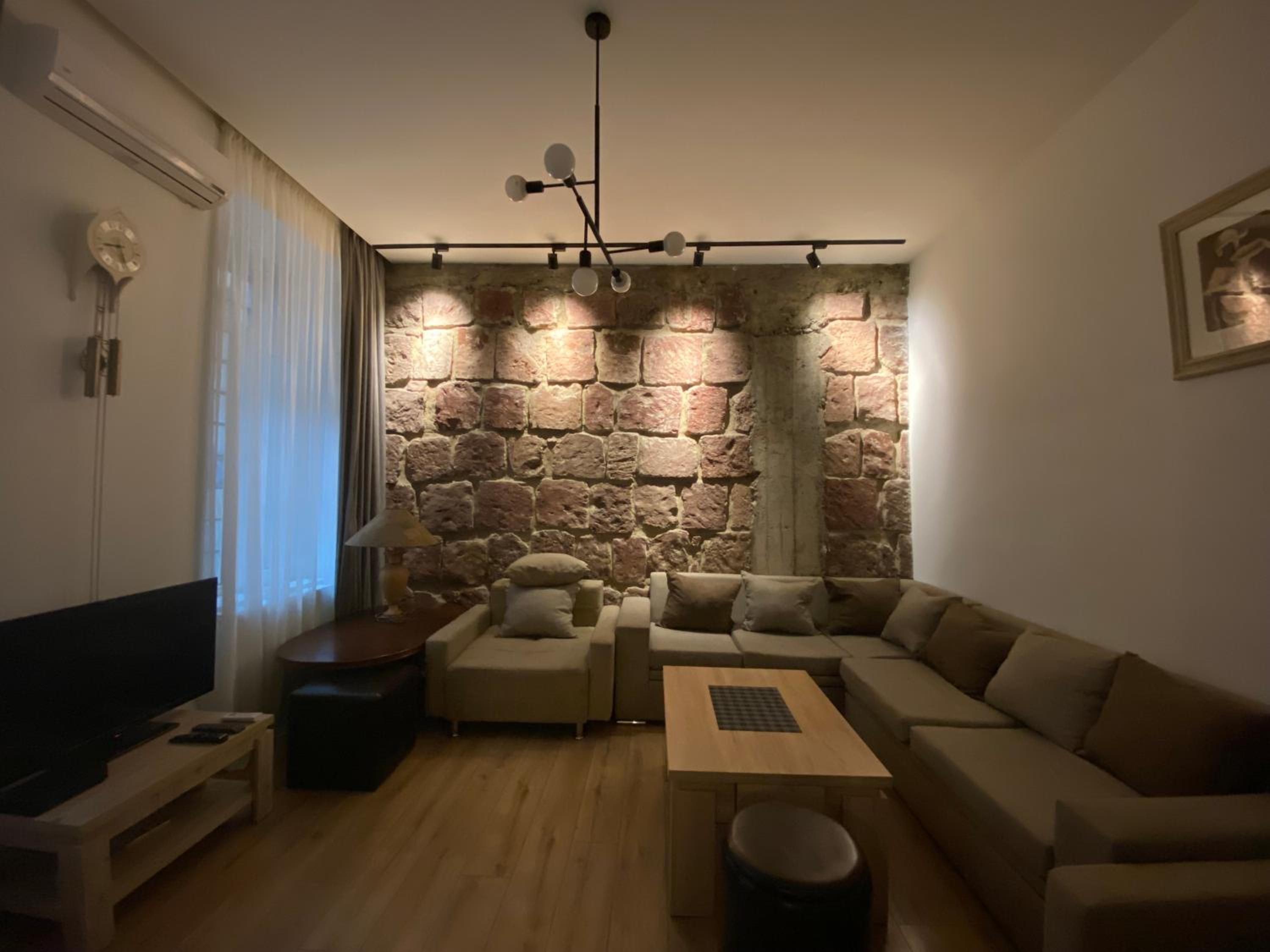 Nice Loft on Uznadze Street view 3