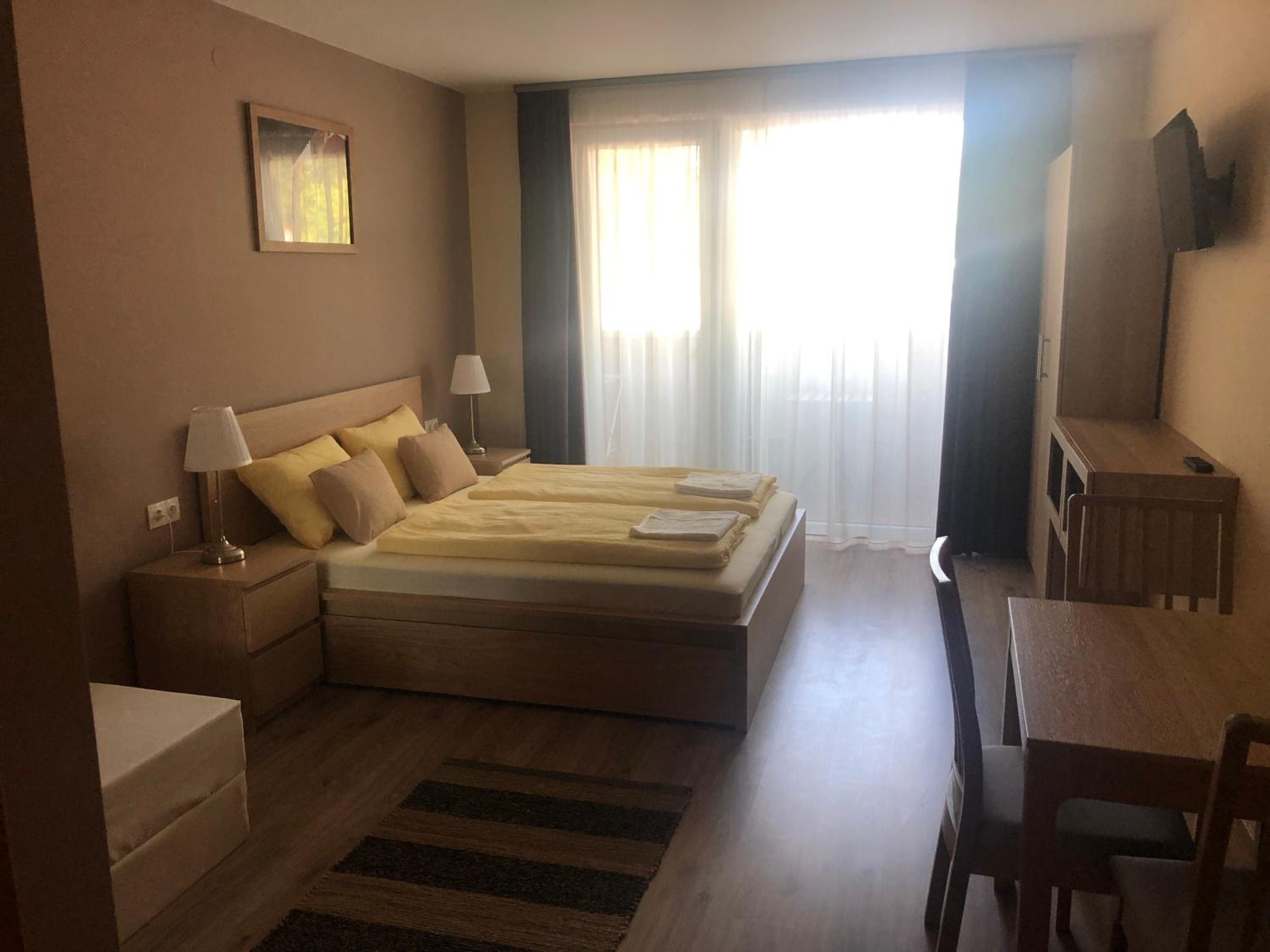 Castellum Apartmanház