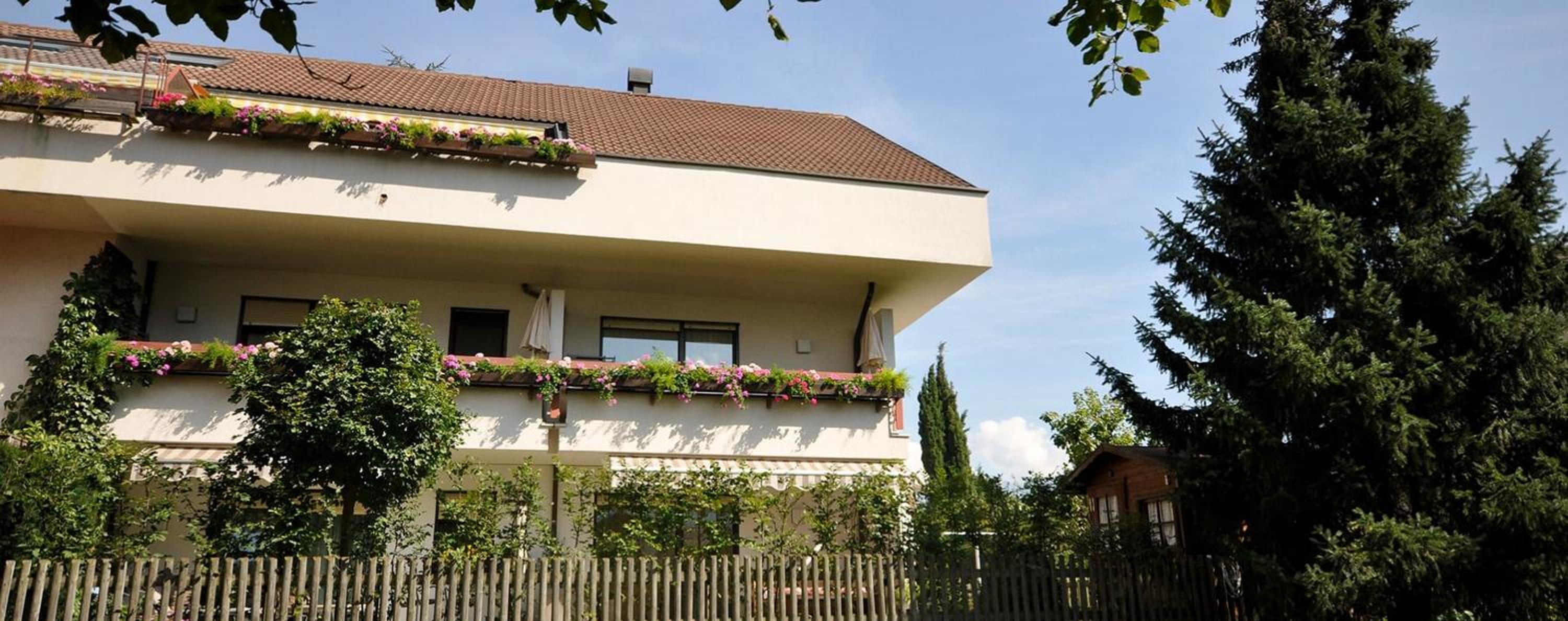 Schnitzer Ferienwohnung Enzian en Rablà