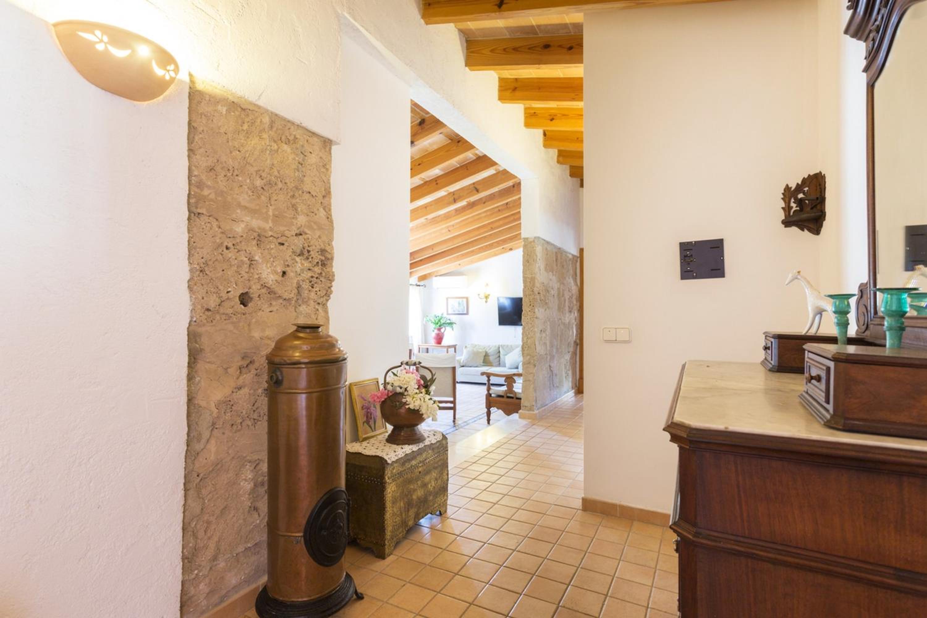 Spacious apartment in Pollenca with mountain view
