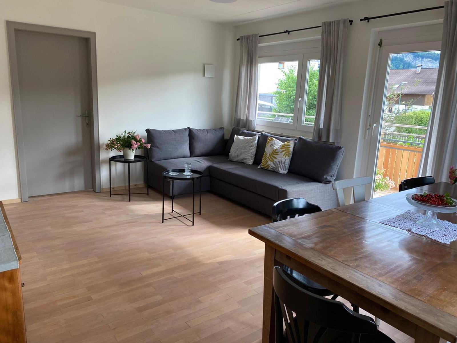 Haus mit 6 Schlafzimmer, Pool und großem Garten view 3