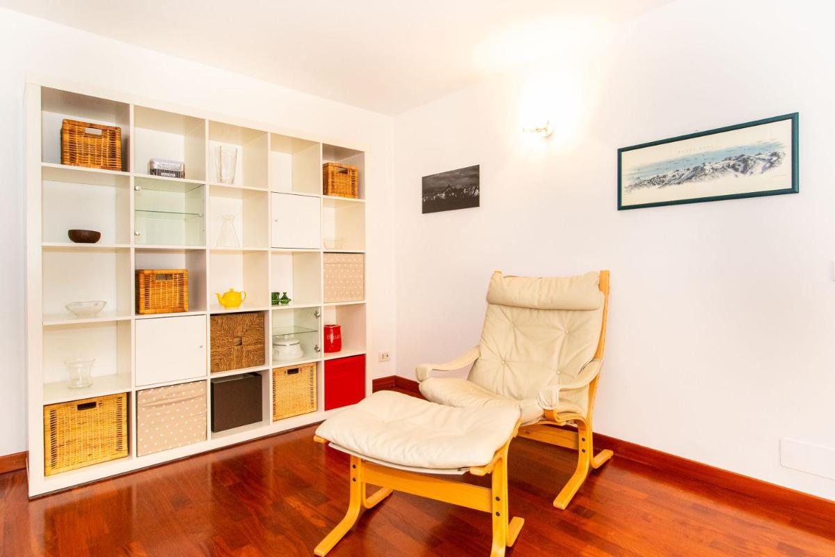 Quadrilatero Romano Central Apartment view 5