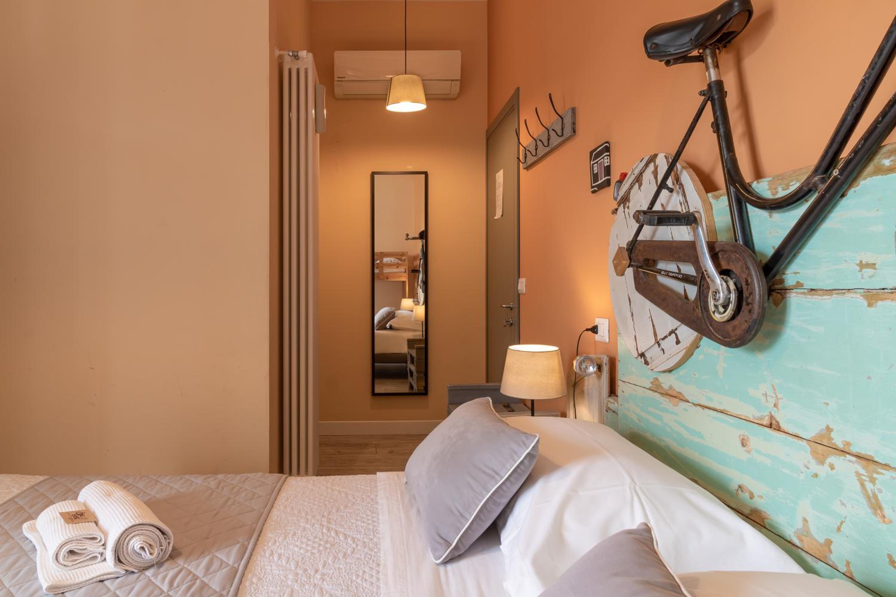 Bed and Breakfast Bric & Brac